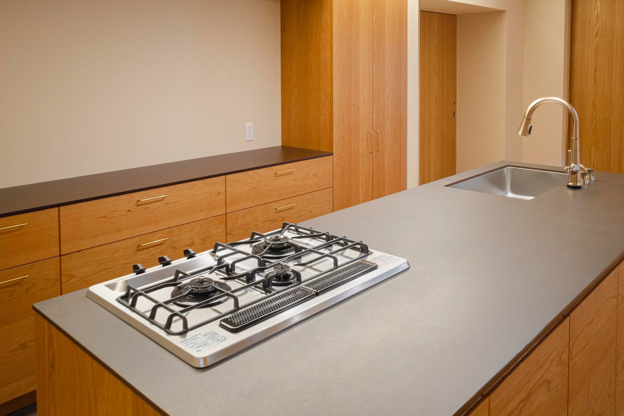 title: HOUSE 231 | Page No,244 | No.8 | sync-furniture | 株式会社 SYNC | 福岡県 家具工房 | オーダーメイドキッチン