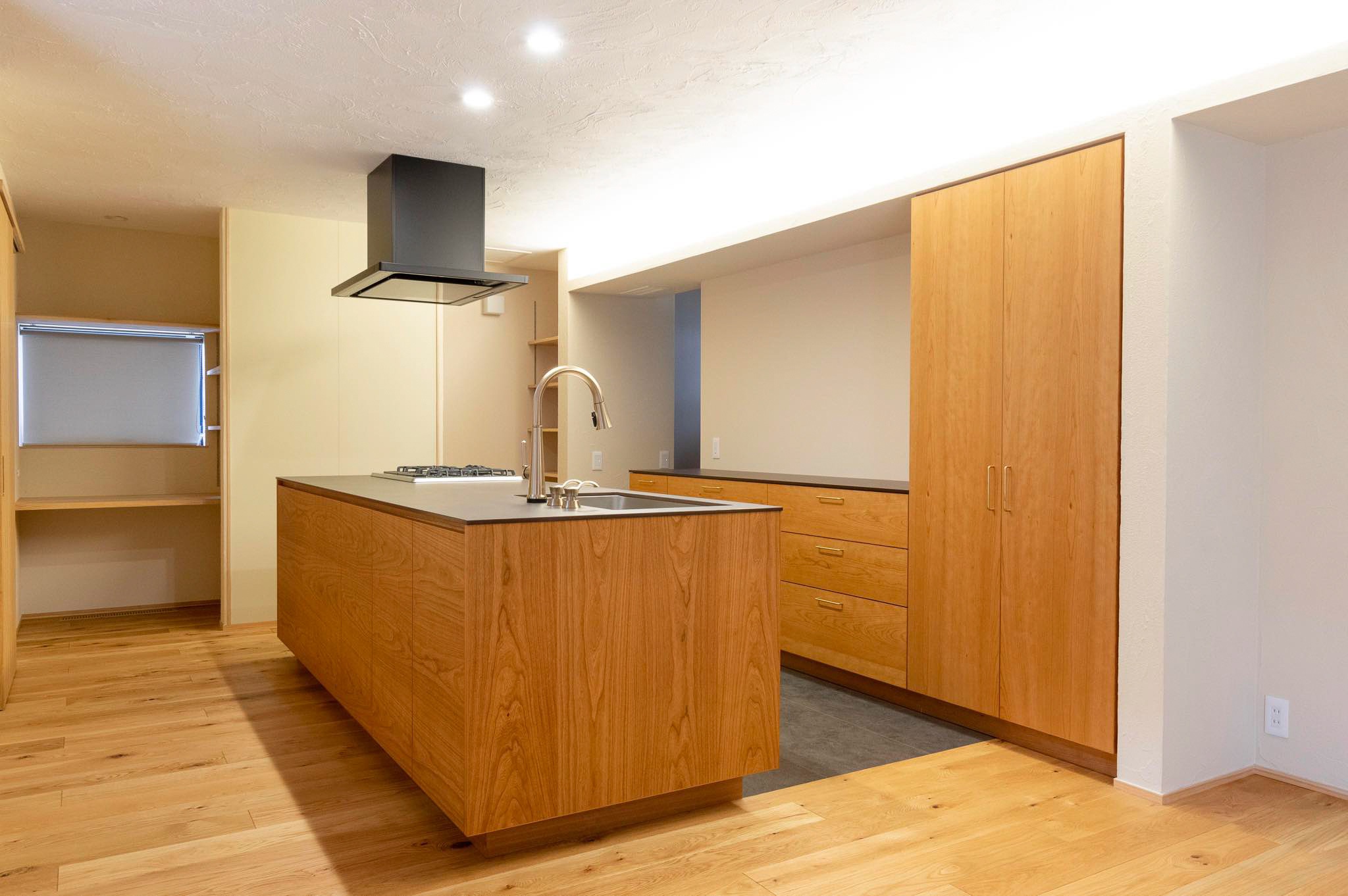title: HOUSE 231 | Page No,244 | No.2 | sync-furniture | 株式会社 SYNC | 福岡県 家具工房 | オーダーメイドキッチン