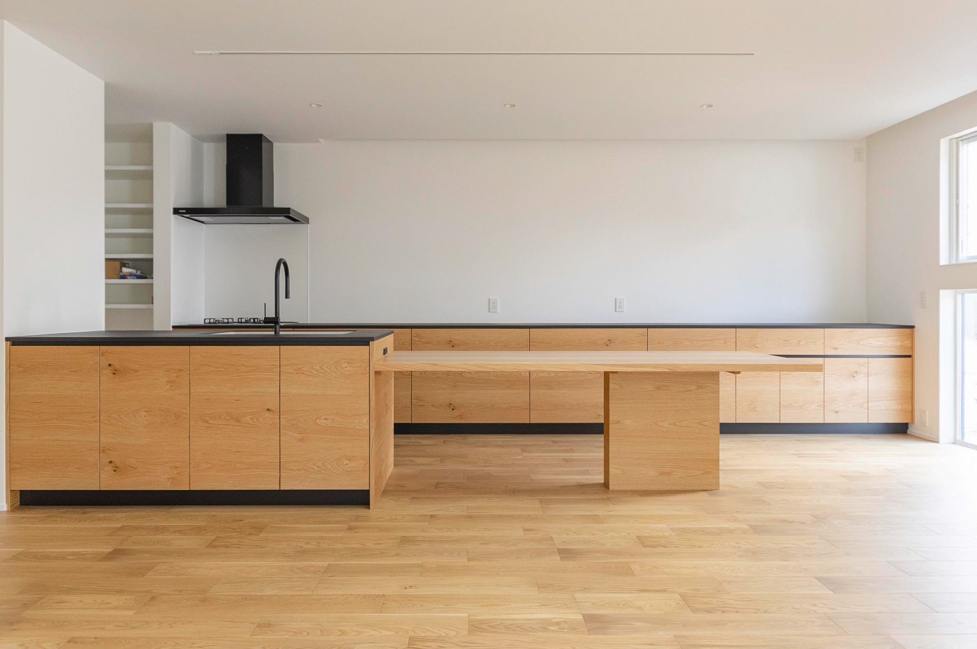 title: HOUSE 232 | Page No,245 | No.2 | sync-furniture | 株式会社 SYNC | 福岡県 家具工房 | オーダーメイドキッチン