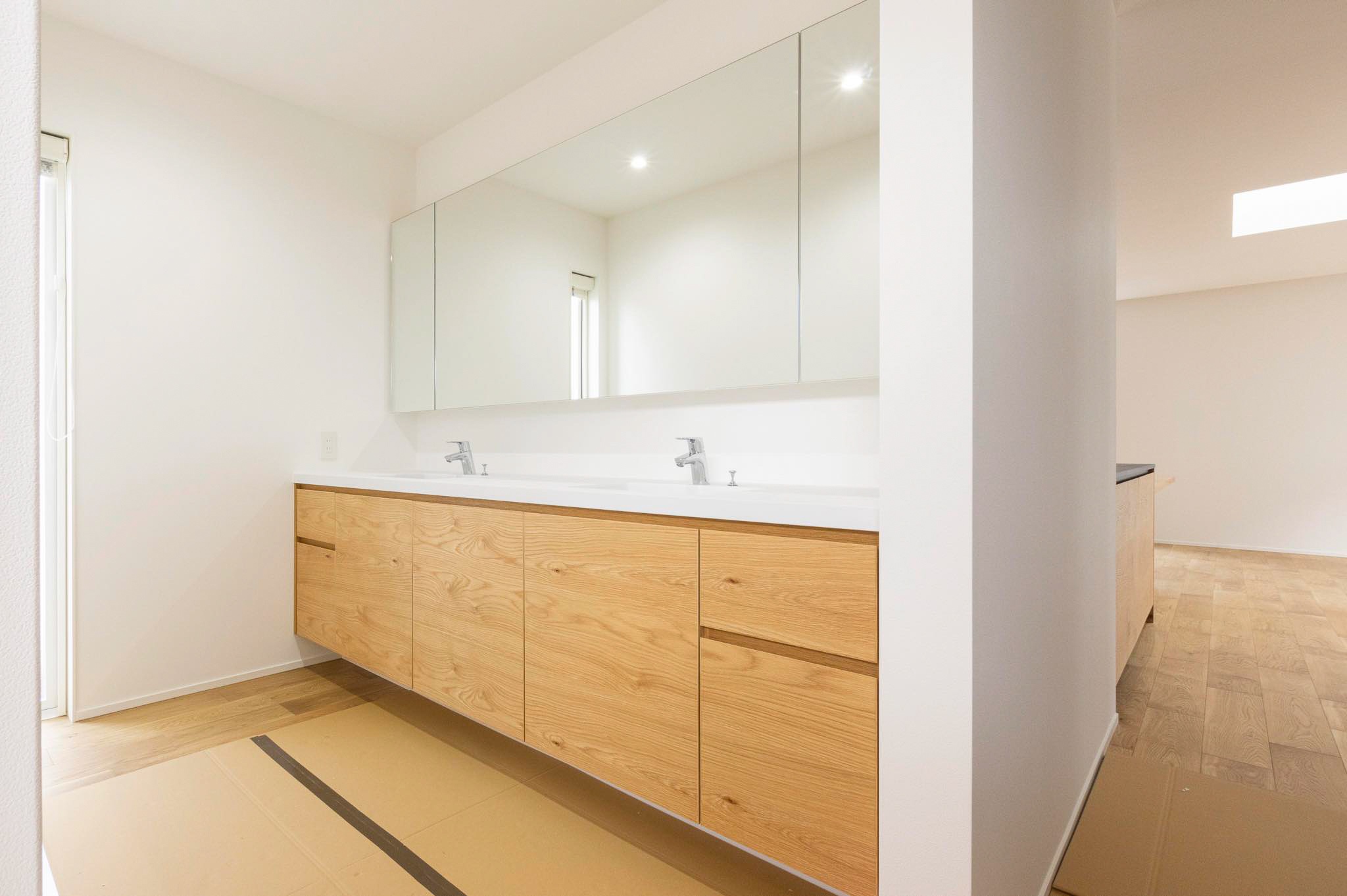 title: HOUSE 232 | Page No,245 | No.17 | sync-furniture | 株式会社 SYNC | 福岡県 家具工房 | オーダーメイドキッチン