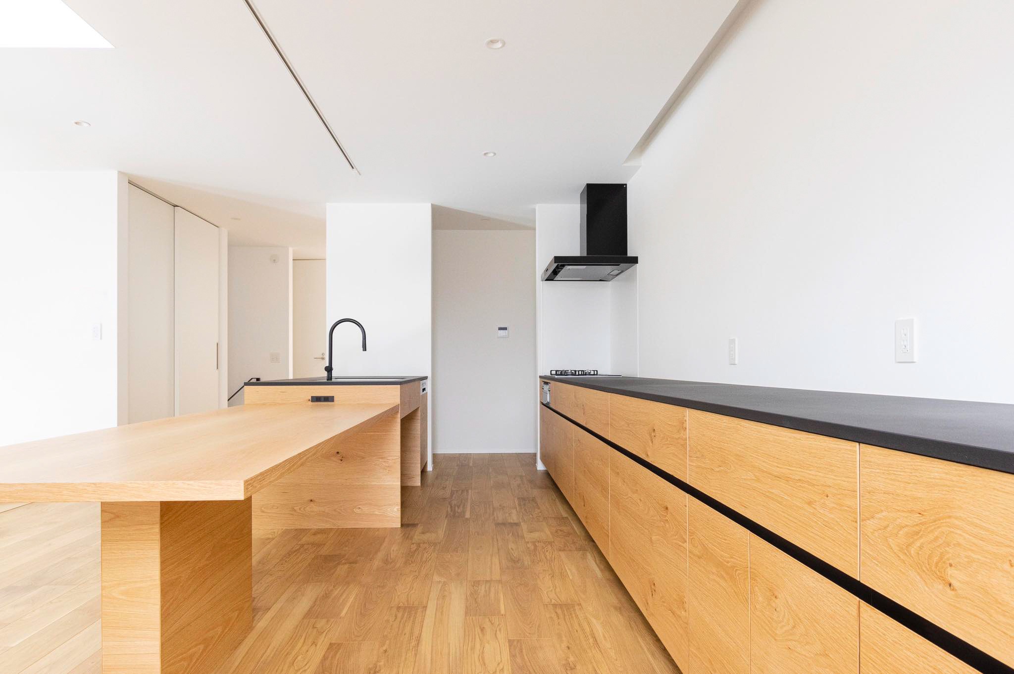 title: HOUSE 232 | Page No,245 | No.5 | sync-furniture | 株式会社 SYNC | 福岡県 家具工房 | オーダーメイドキッチン