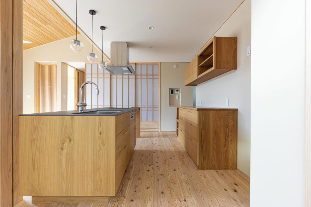 title: HOUSE 233 | Page No,246 | No.3 | sync-furniture | 株式会社 SYNC | 福岡県 家具工房 | オーダーメイドキッチン