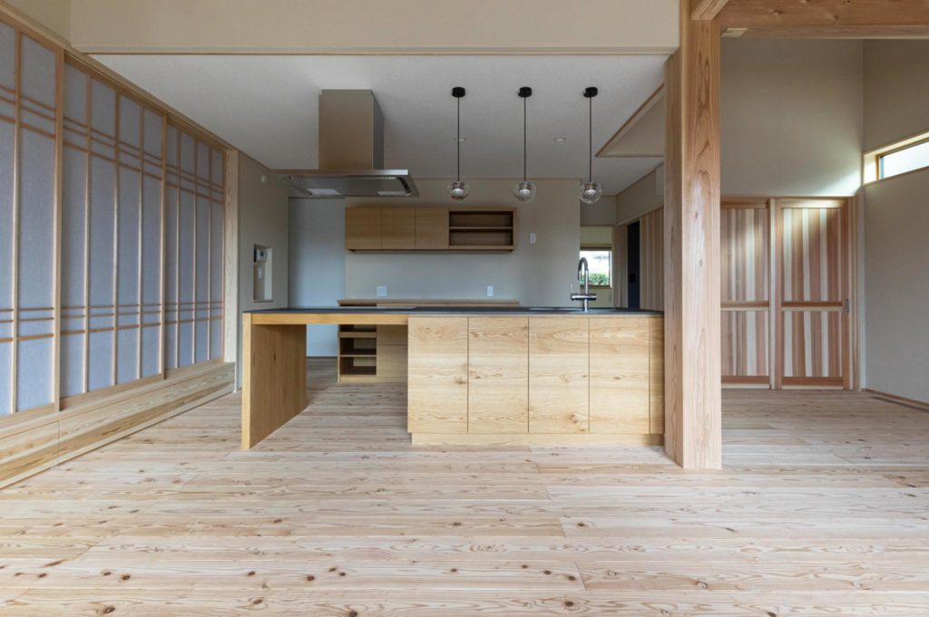 title: HOUSE 233 | Page No,246 | No.1 | sync-furniture | 株式会社 SYNC | 福岡県 家具工房 | オーダーメイドキッチン