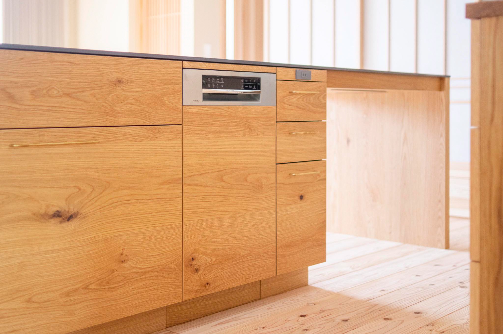 title: HOUSE 233 | Page No,246 | No.9 | sync-furniture | 株式会社 SYNC | 福岡県 家具工房 | オーダーメイドキッチン