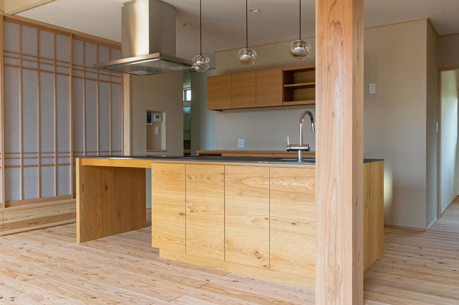title: HOUSE 233 | Page No,246 | No.1 | sync-furniture | 株式会社 SYNC | 福岡県 家具工房 | オーダーメイドキッチン