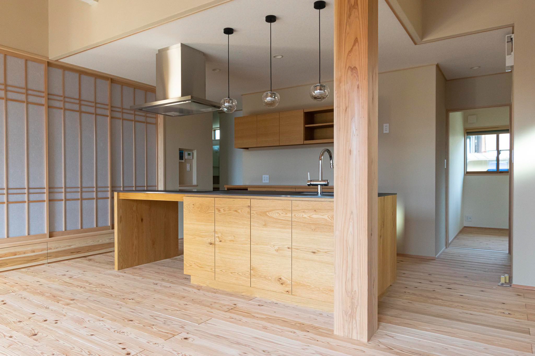 title: HOUSE 233 | Page No,246 | No.2 | sync-furniture | 株式会社 SYNC | 福岡県 家具工房 | オーダーメイドキッチン