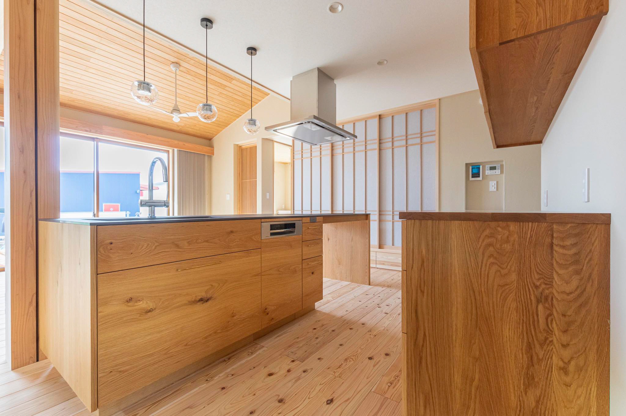 title: HOUSE 233 | Page No,246 | No.5 | sync-furniture | 株式会社 SYNC | 福岡県 家具工房 | オーダーメイドキッチン