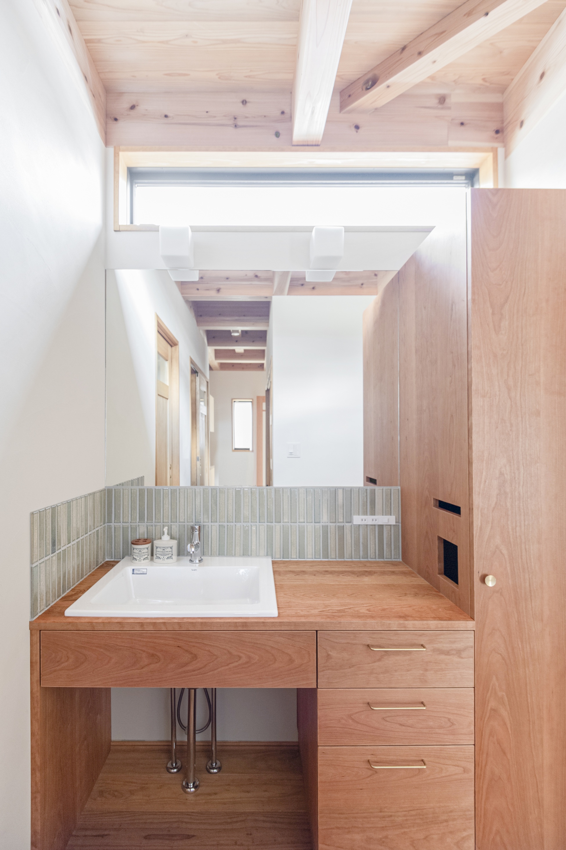 title: HOUSE 235 | Page No,248 | No.6 | sync-furniture | 株式会社 SYNC | 福岡県 家具工房 | オーダーメイドキッチン