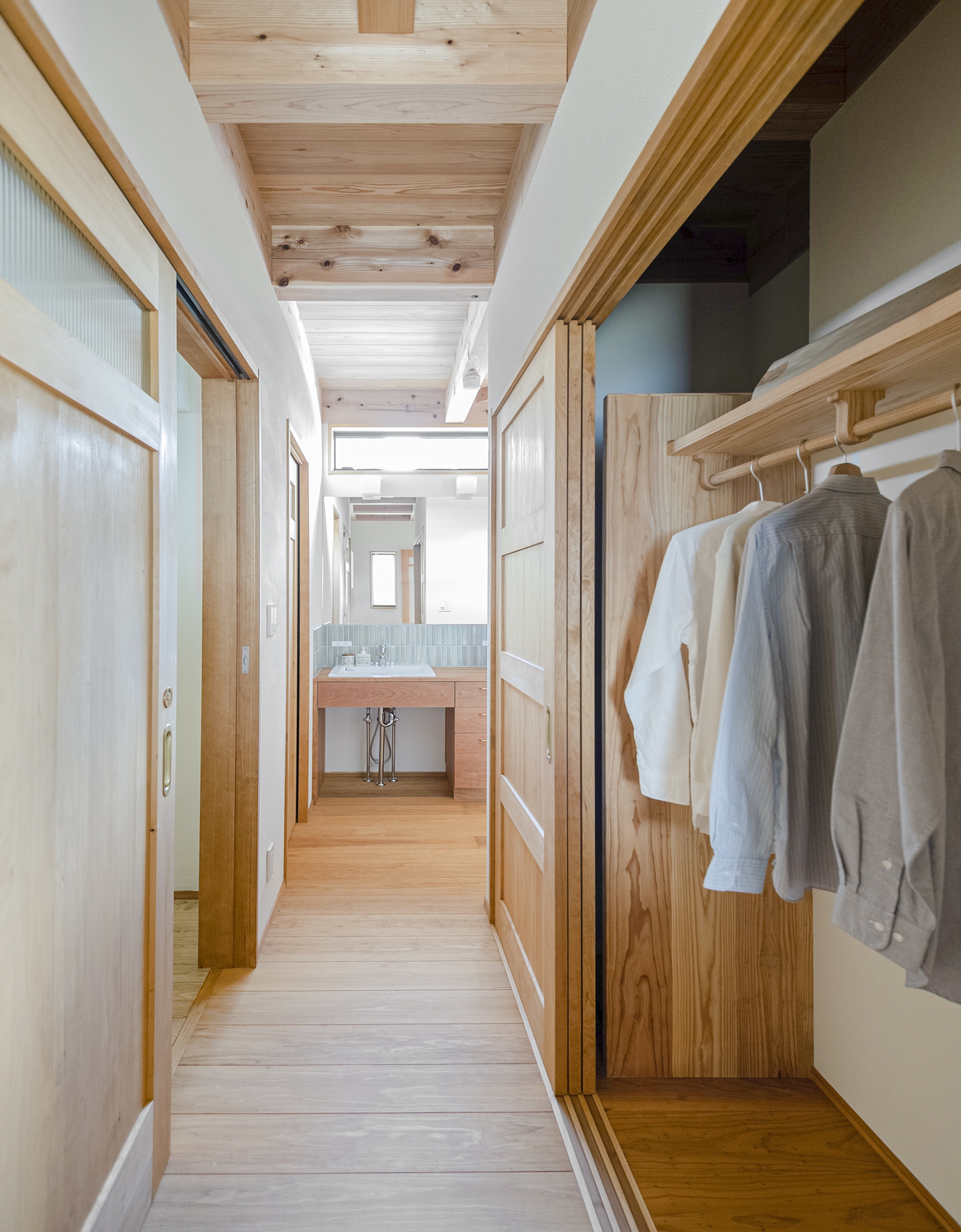 title: HOUSE 235 | Page No,248 | No.8 | sync-furniture | 株式会社 SYNC | 福岡県 家具工房 | オーダーメイドキッチン