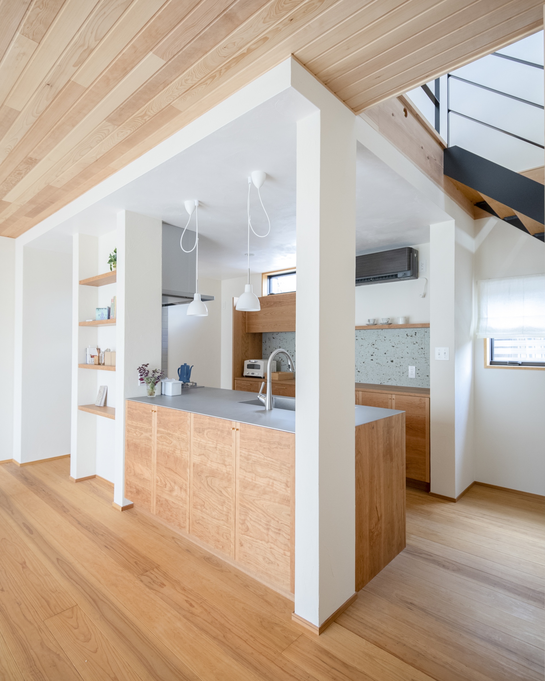 title: HOUSE 235 | Page No,248 | No.2 | sync-furniture | 株式会社 SYNC | 福岡県 家具工房 | オーダーメイドキッチン