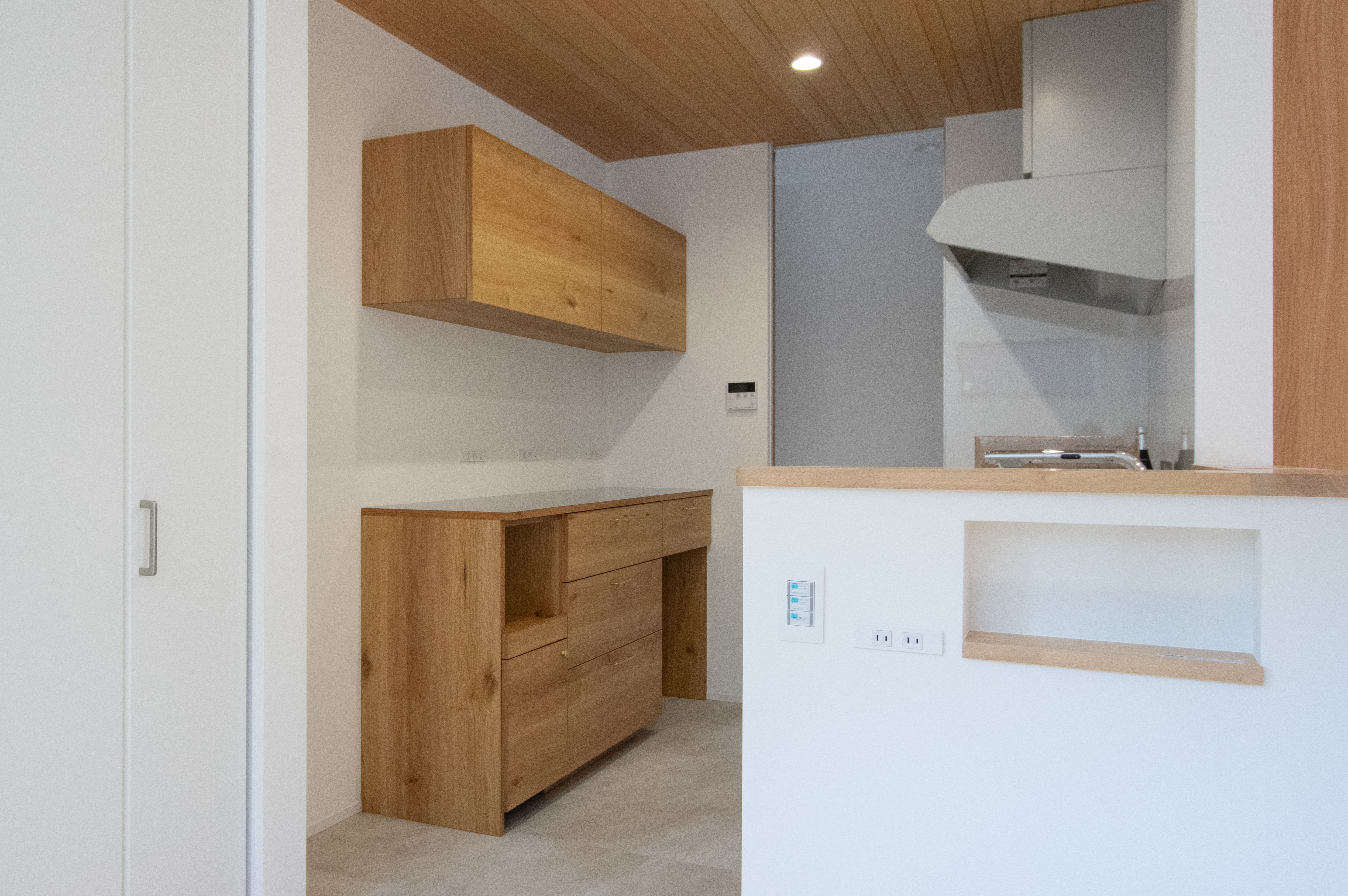 title: HOUSE 236 | Page No,249 | No.1 | sync-furniture | 株式会社 SYNC | 福岡県 家具工房 | オーダーメイドキッチン