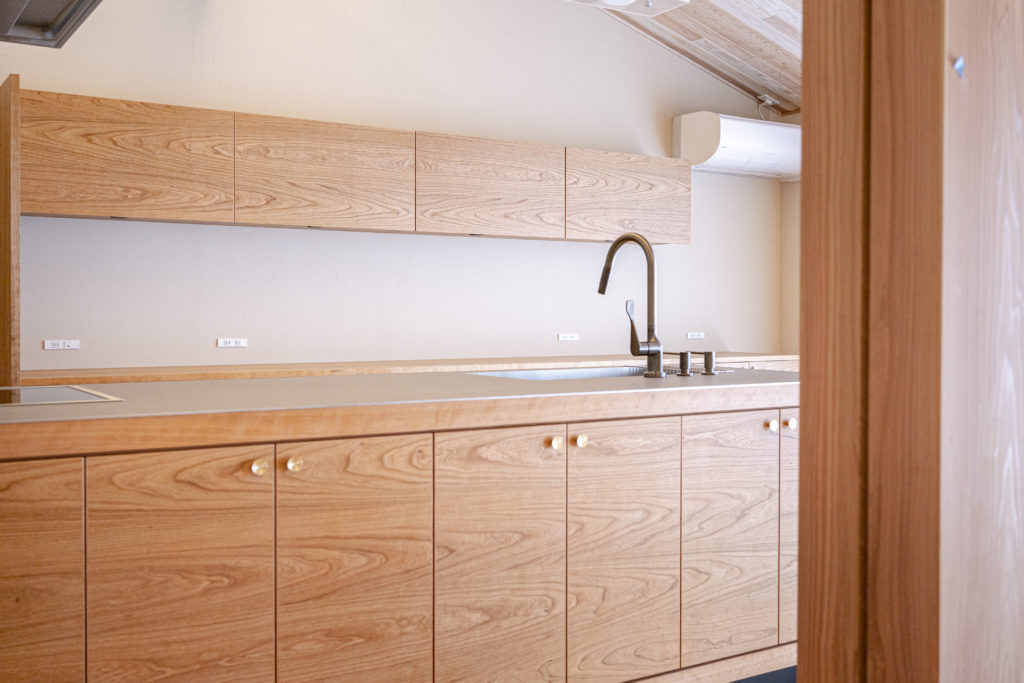 title: HOUSE 238 | Page No,251 | No.5 | sync-furniture | 株式会社 SYNC | 福岡県 家具工房 | オーダーメイドキッチン