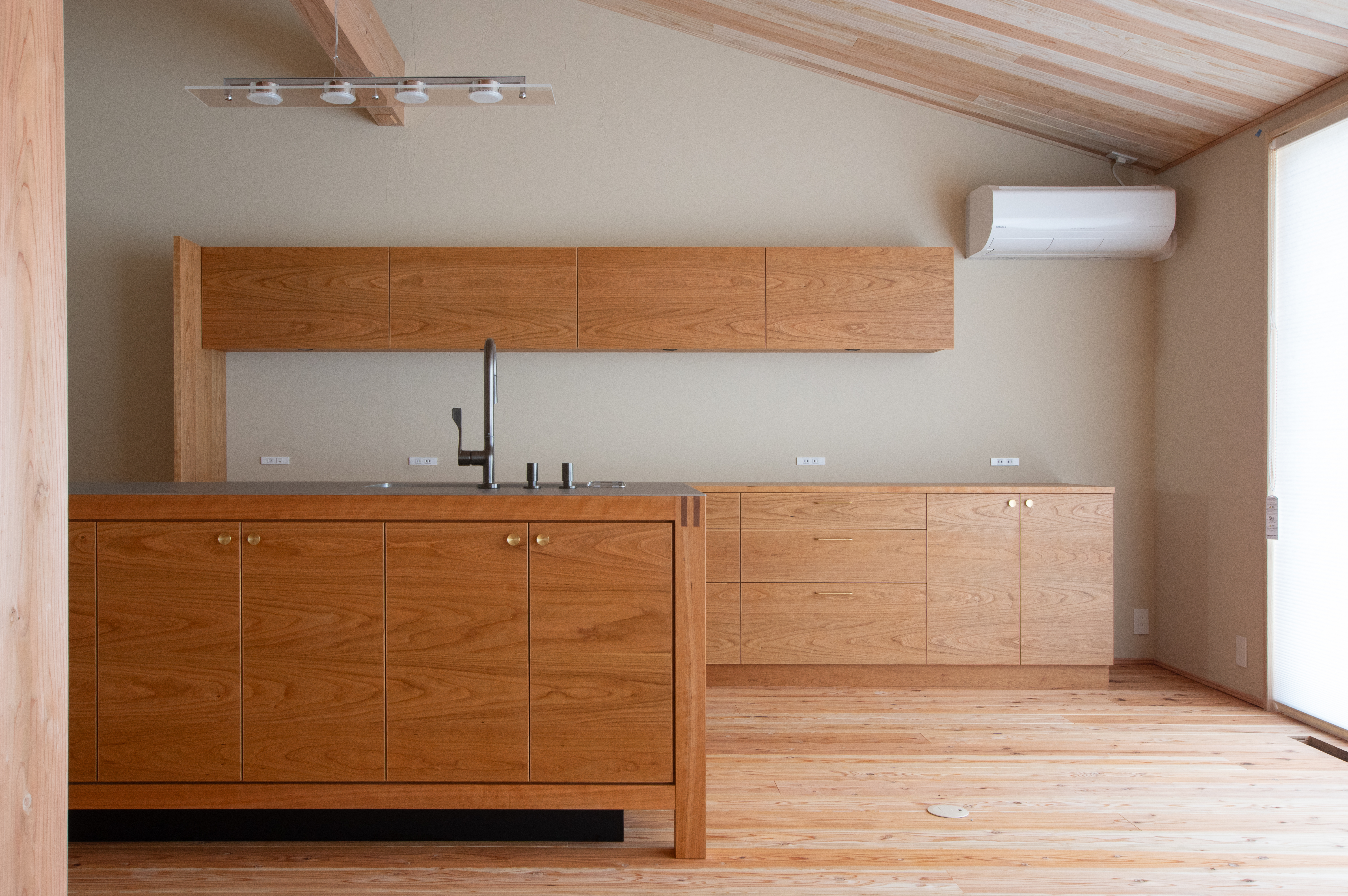 title: HOUSE 238 | Page No,251 | No.1 | sync-furniture | 株式会社 SYNC | 福岡県 家具工房 | オーダーメイドキッチン