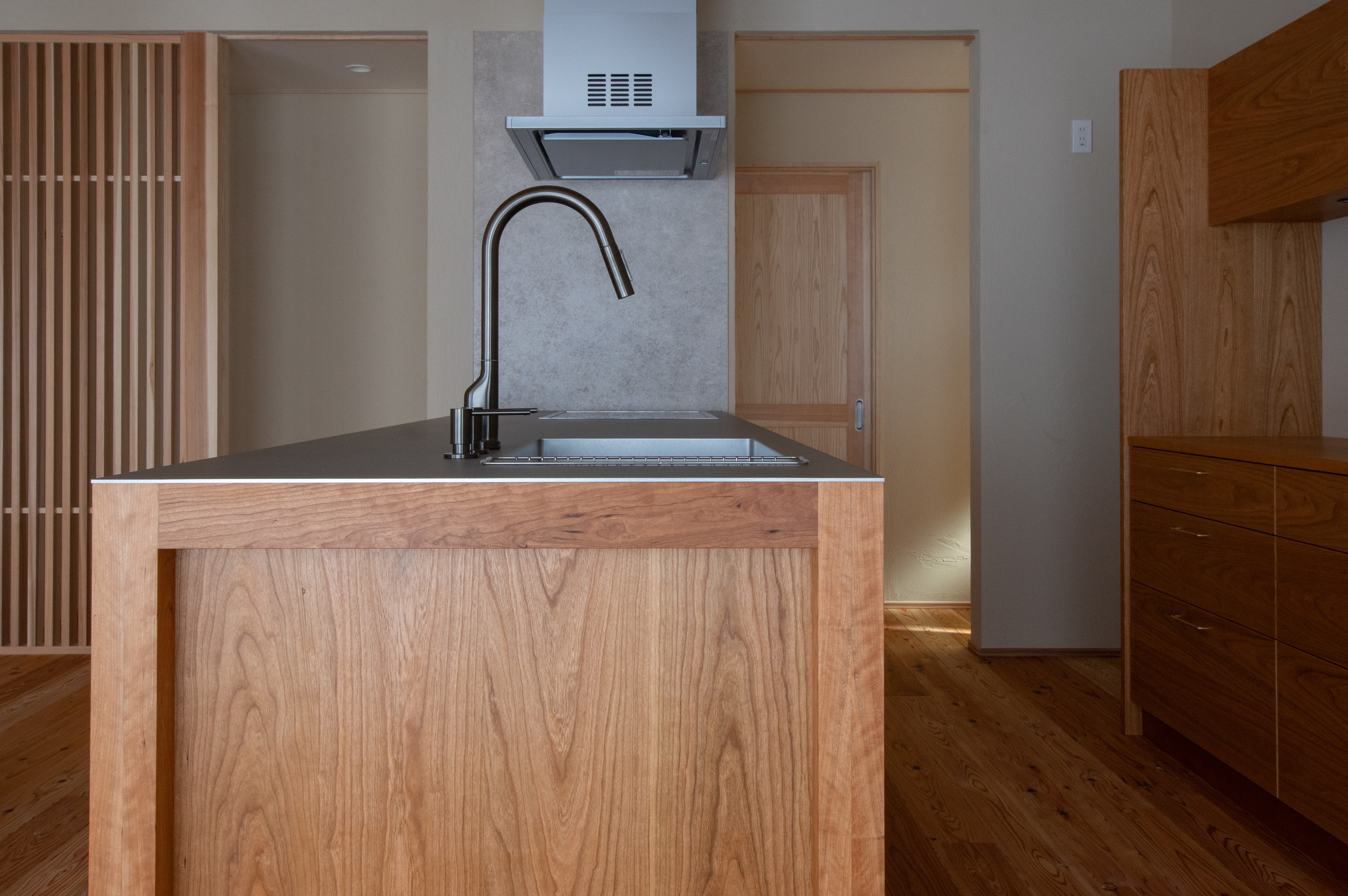 title: HOUSE 238 | Page No,251 | No.9 | sync-furniture | 株式会社 SYNC | 福岡県 家具工房 | オーダーメイドキッチン