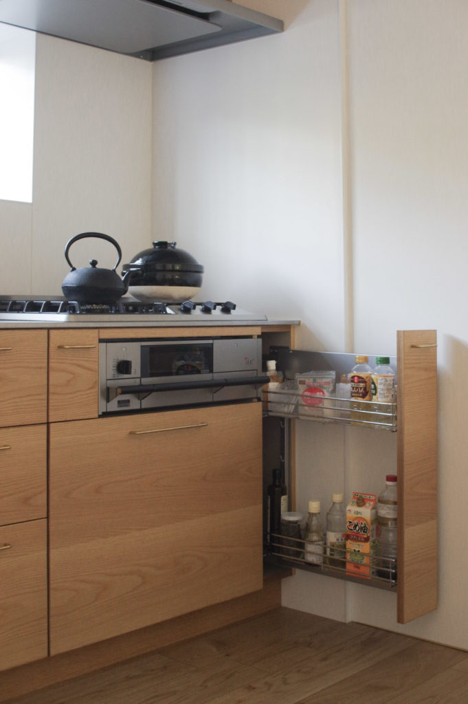 title: HOUSE 240 | Page No,253 | No.6 | sync-furniture | 株式会社 SYNC | 福岡県 家具工房 | オーダーメイドキッチン