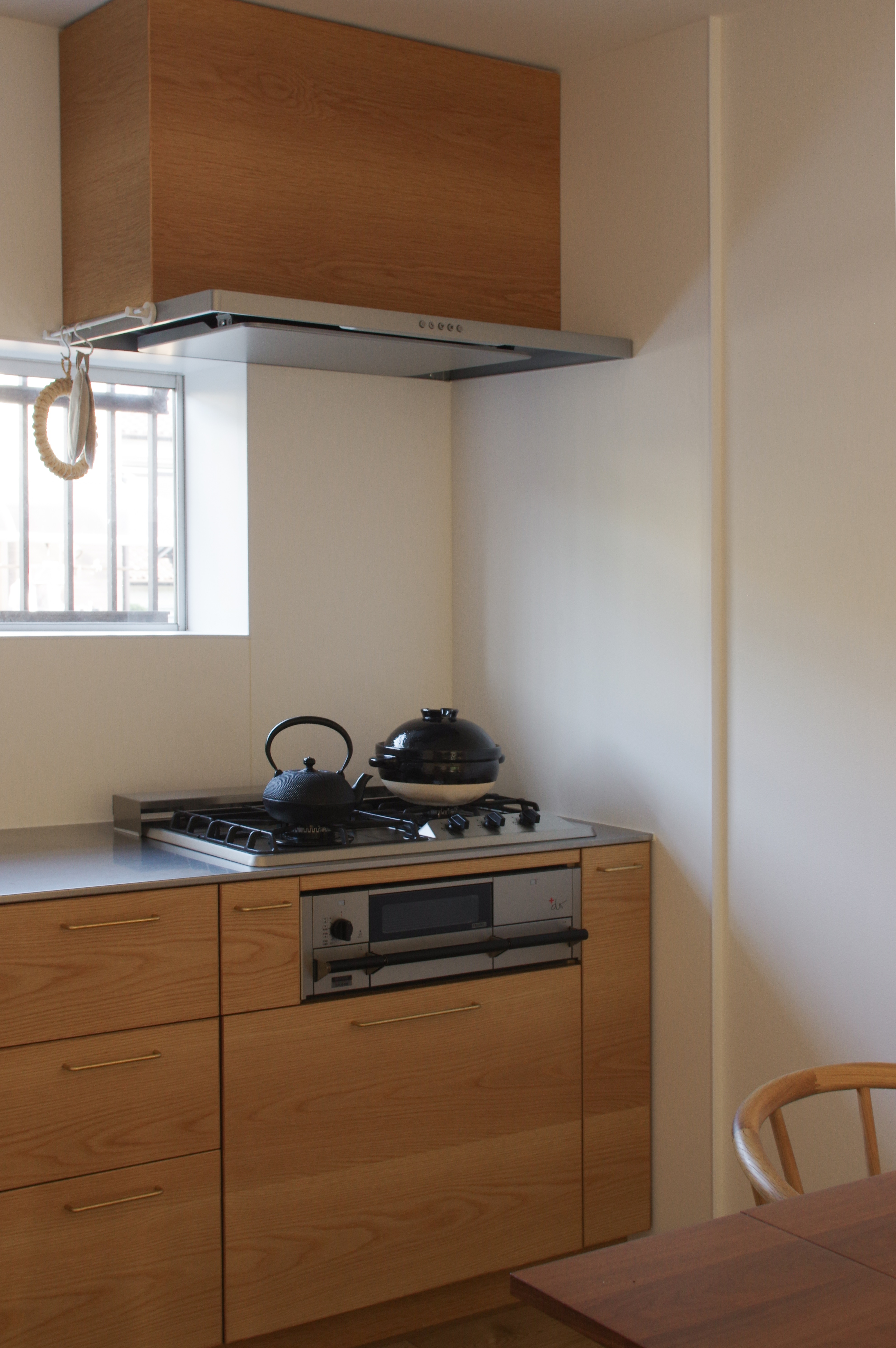 title: HOUSE 240 | Page No,253 | No.6 | sync-furniture | 株式会社 SYNC | 福岡県 家具工房 | オーダーメイドキッチン