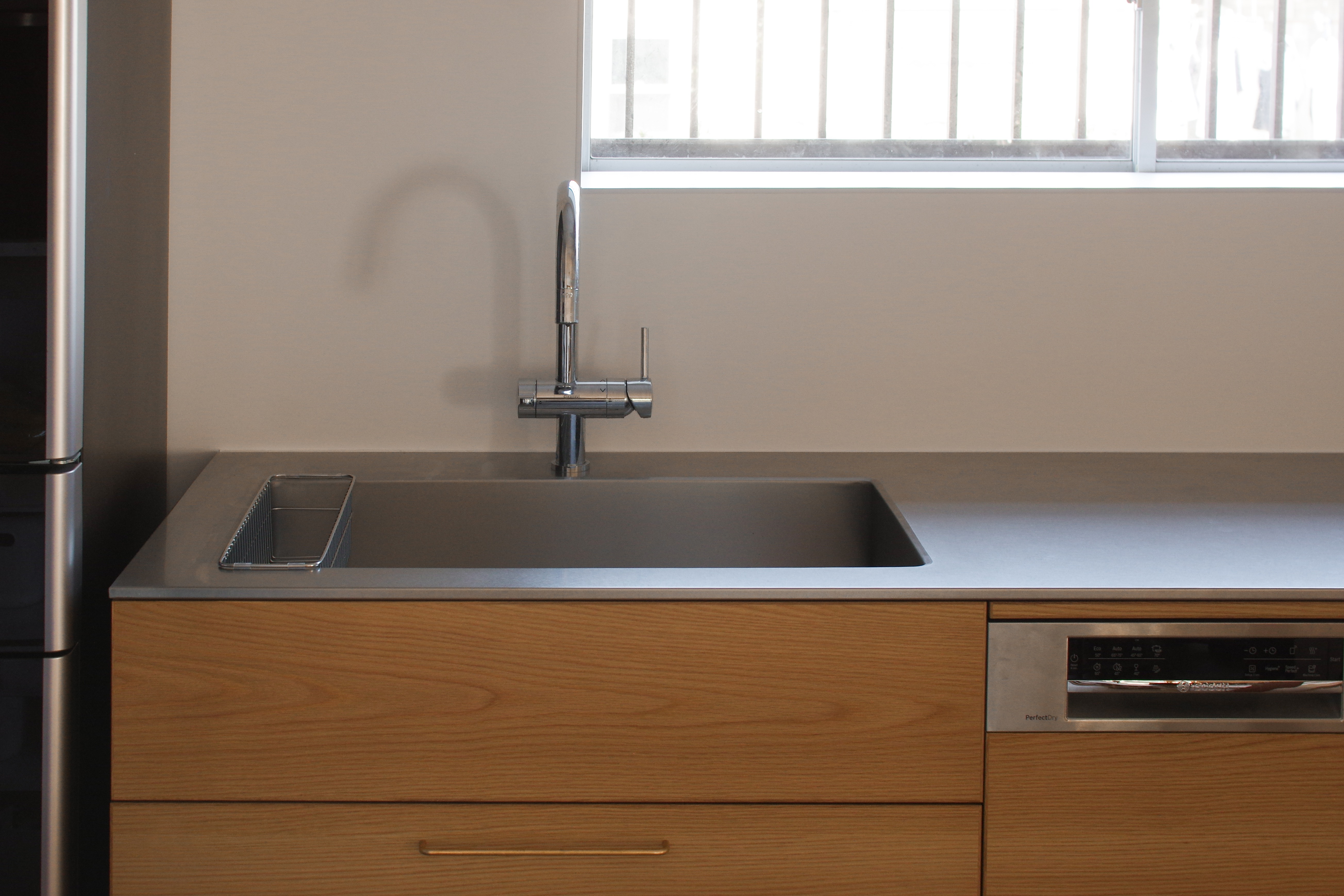 title: HOUSE 240 | Page No,253 | No.7 | sync-furniture | 株式会社 SYNC | 福岡県 家具工房 | オーダーメイドキッチン