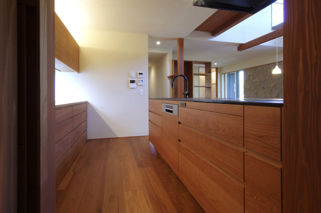 title: HOUSE 241 | Page No,254 | No.4 | sync-furniture | 株式会社 SYNC | 福岡県 家具工房 | オーダーメイドキッチン