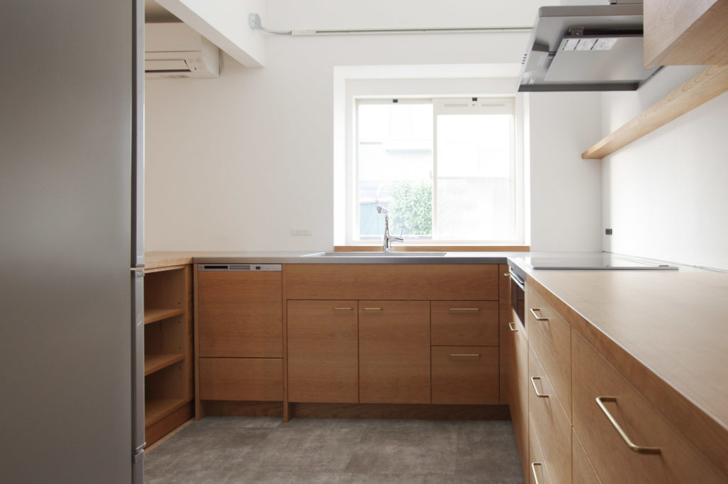 title: HOUSE 243 | Page No,256 | No.3 | sync-furniture | 株式会社 SYNC | 福岡県 家具工房 | オーダーメイドキッチン