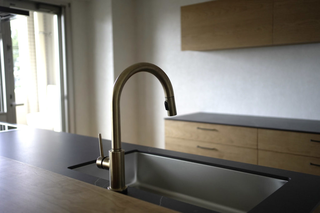 title: HOUSE 242 | Page No,255 | No.8 | sync-furniture | 株式会社 SYNC | 福岡県 家具工房 | オーダーメイドキッチン