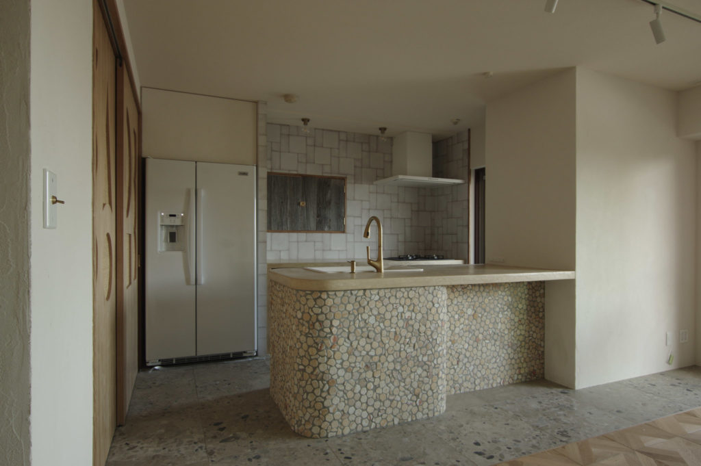 title: HOUSE 247 | Page No,260 | No.2 | sync-furniture | 株式会社 SYNC | 福岡県 家具工房 | オーダーメイドキッチン