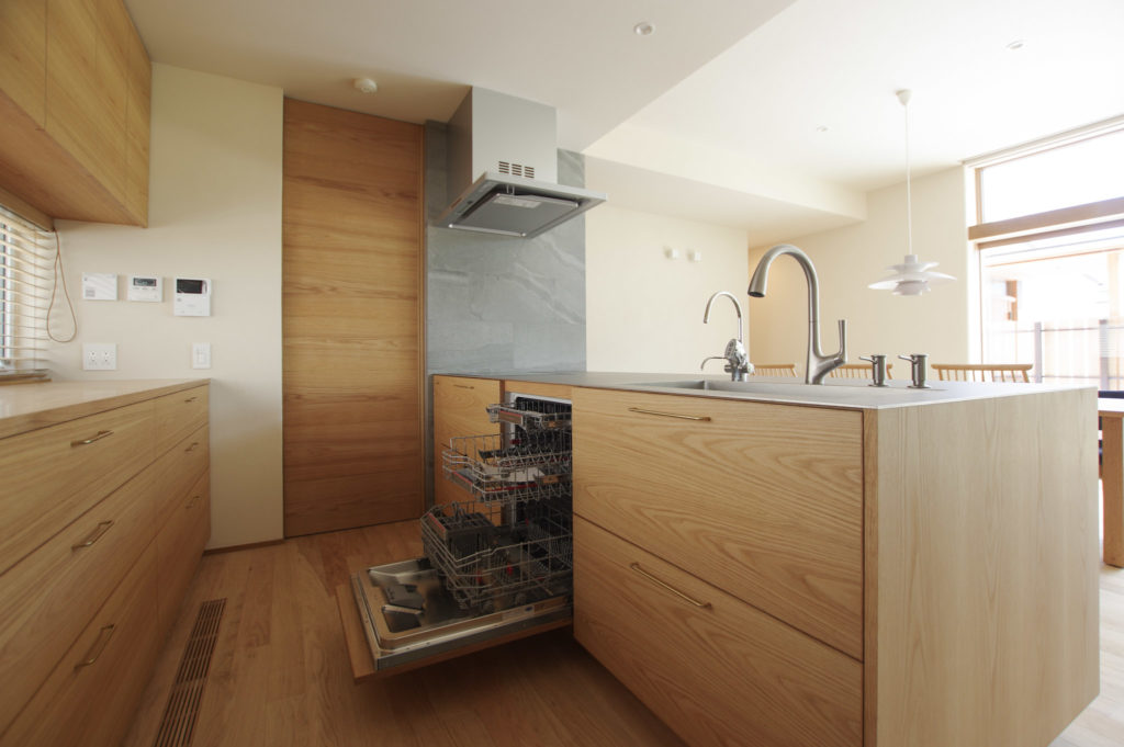 title: HOUSE 245 | Page No,258 | No.7 | sync-furniture | 株式会社 SYNC | 福岡県 家具工房 | オーダーメイドキッチン