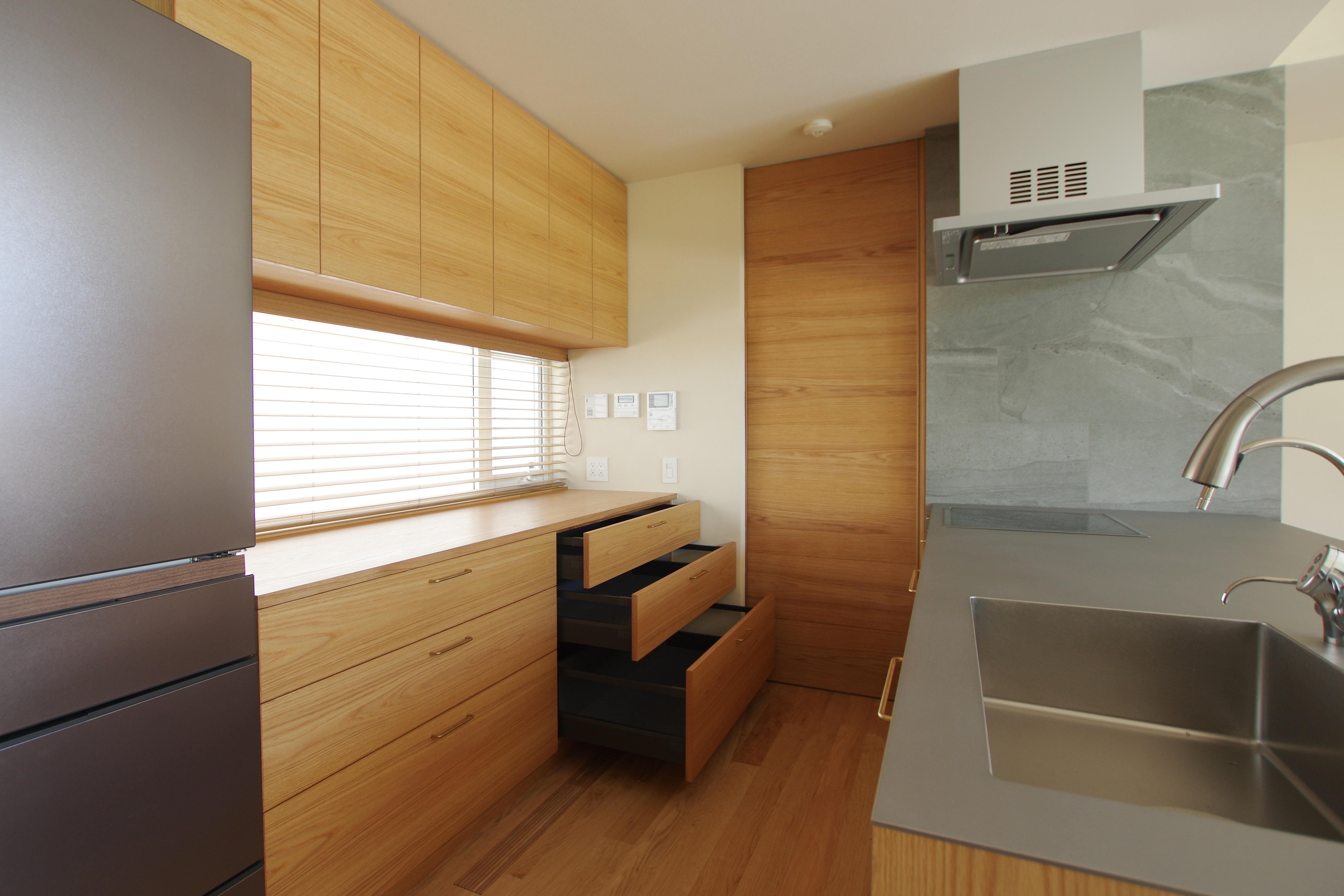 title: HOUSE 245 | Page No,258 | No.10 | sync-furniture | 株式会社 SYNC | 福岡県 家具工房 | オーダーメイドキッチン