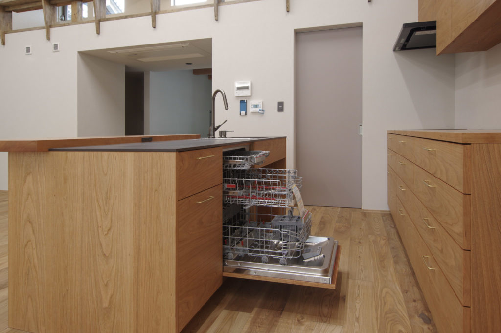 title: HOUSE 250 | Page No,263 | No.12 | sync-furniture | 株式会社 SYNC | 福岡県 家具工房 | オーダーメイドキッチン