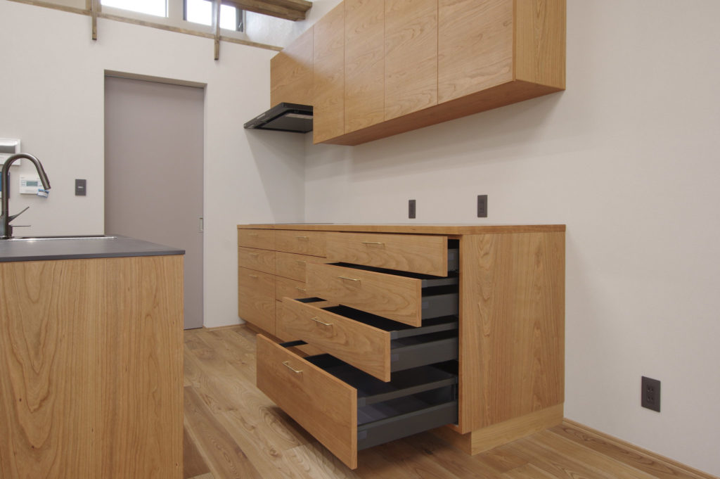 title: HOUSE 250 | Page No,263 | No.14 | sync-furniture | 株式会社 SYNC | 福岡県 家具工房 | オーダーメイドキッチン