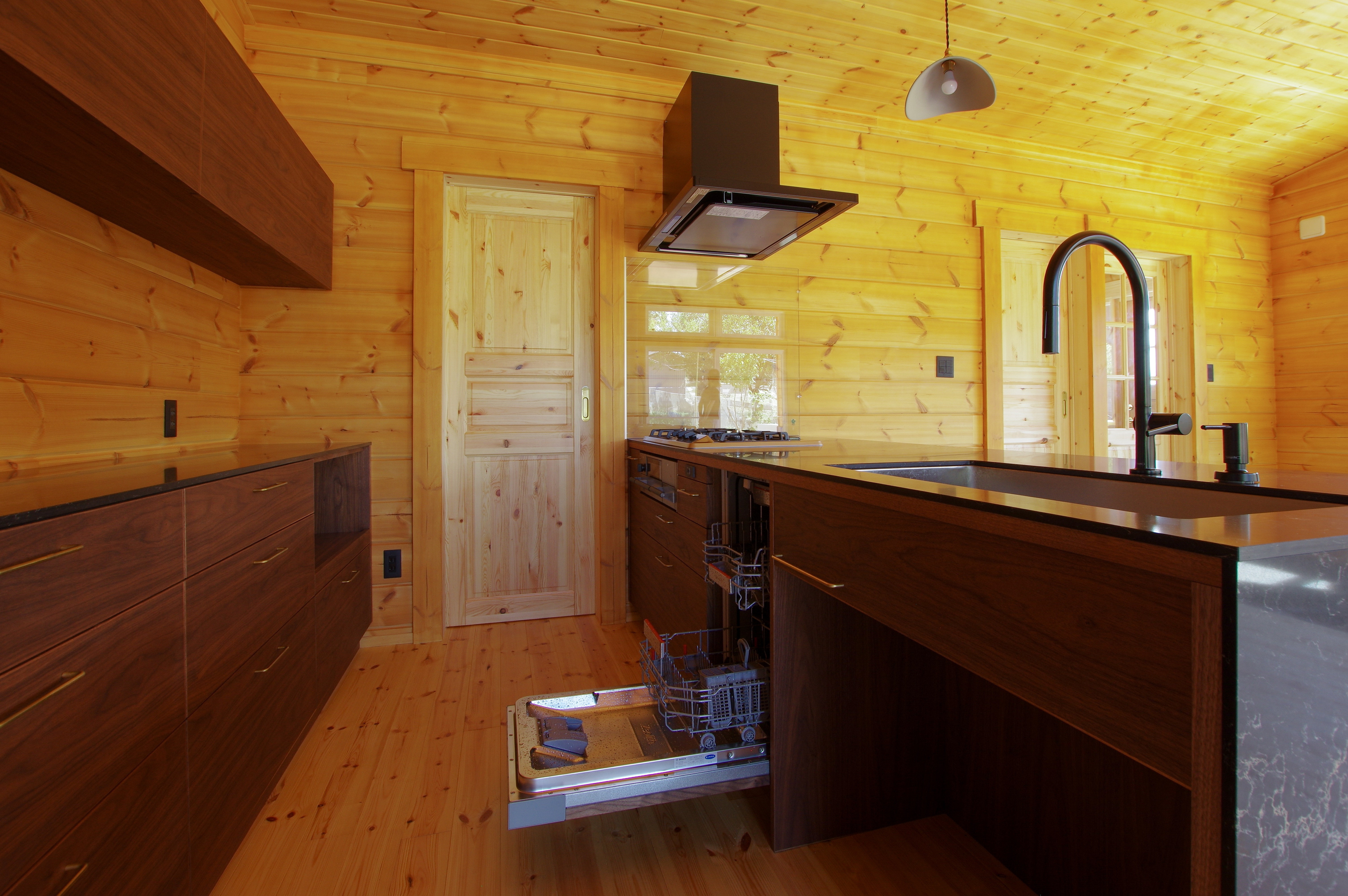title: HOUSE 249 | Page No,262 | No.6 | sync-furniture | 株式会社 SYNC | 福岡県 家具工房 | オーダーメイドキッチン