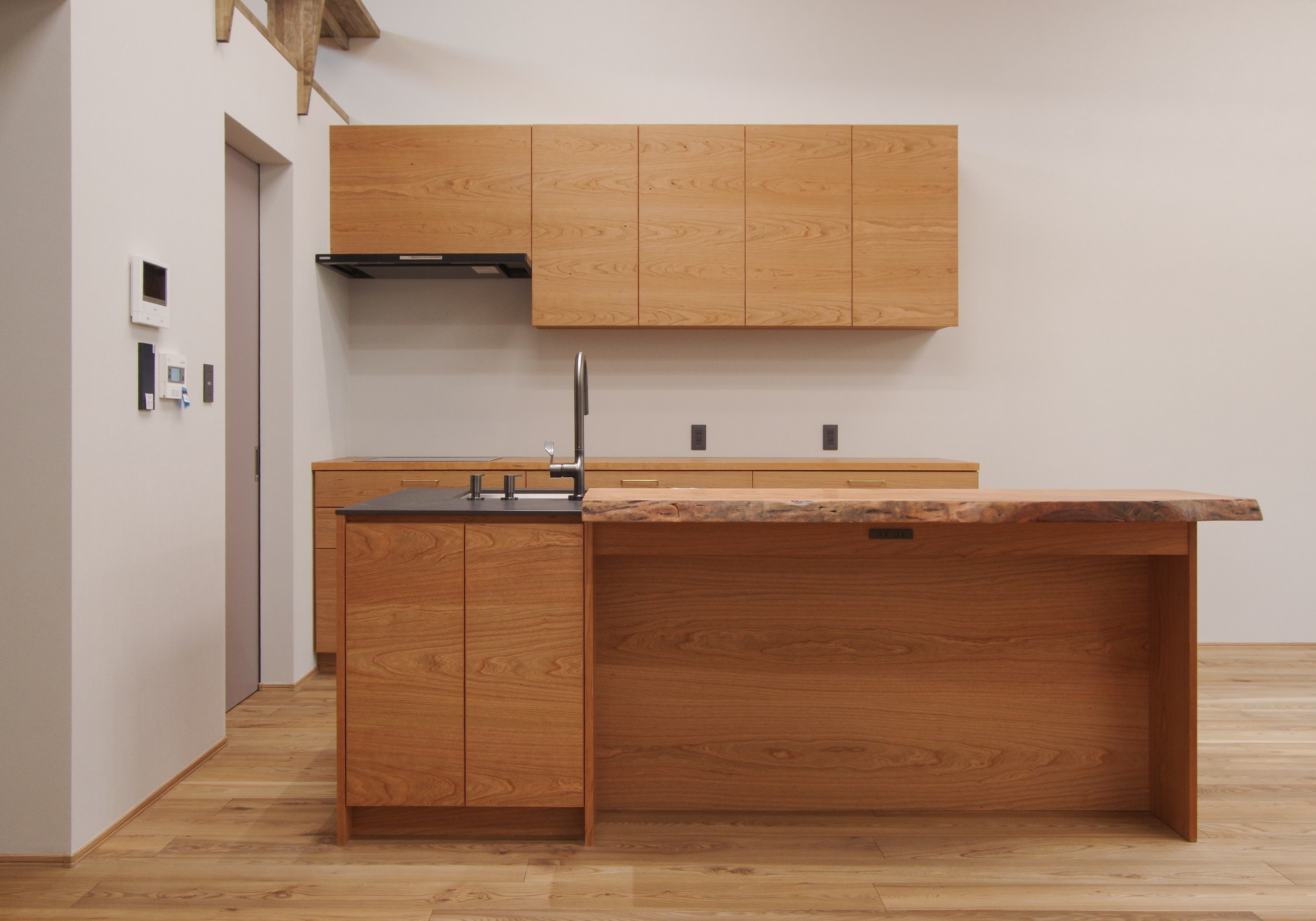 title: HOUSE 250 | Page No,263 | No.2 | sync-furniture | 株式会社 SYNC | 福岡県 家具工房 | オーダーメイドキッチン