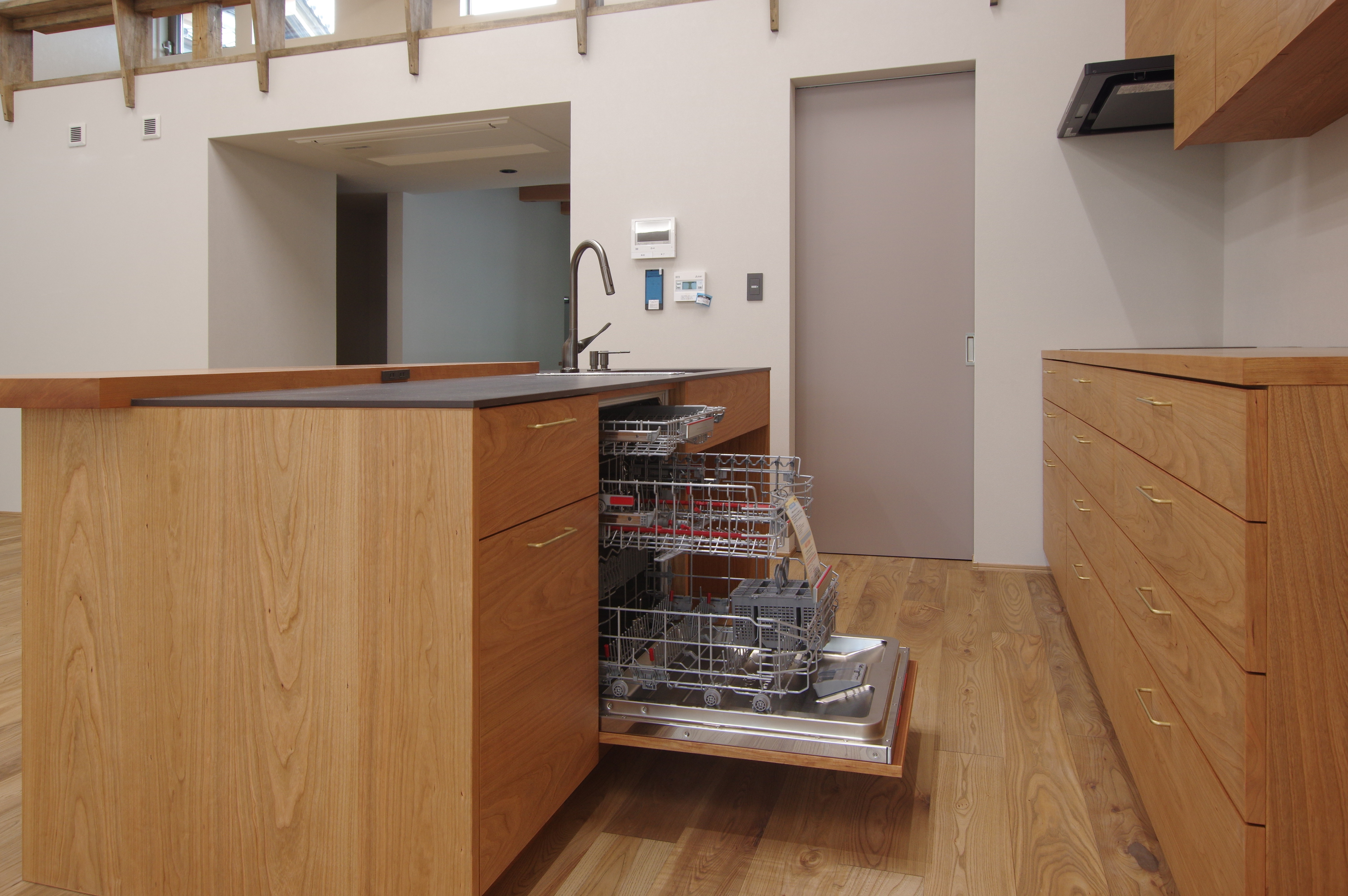 title: HOUSE 250 | Page No,263 | No.6 | sync-furniture | 株式会社 SYNC | 福岡県 家具工房 | オーダーメイドキッチン