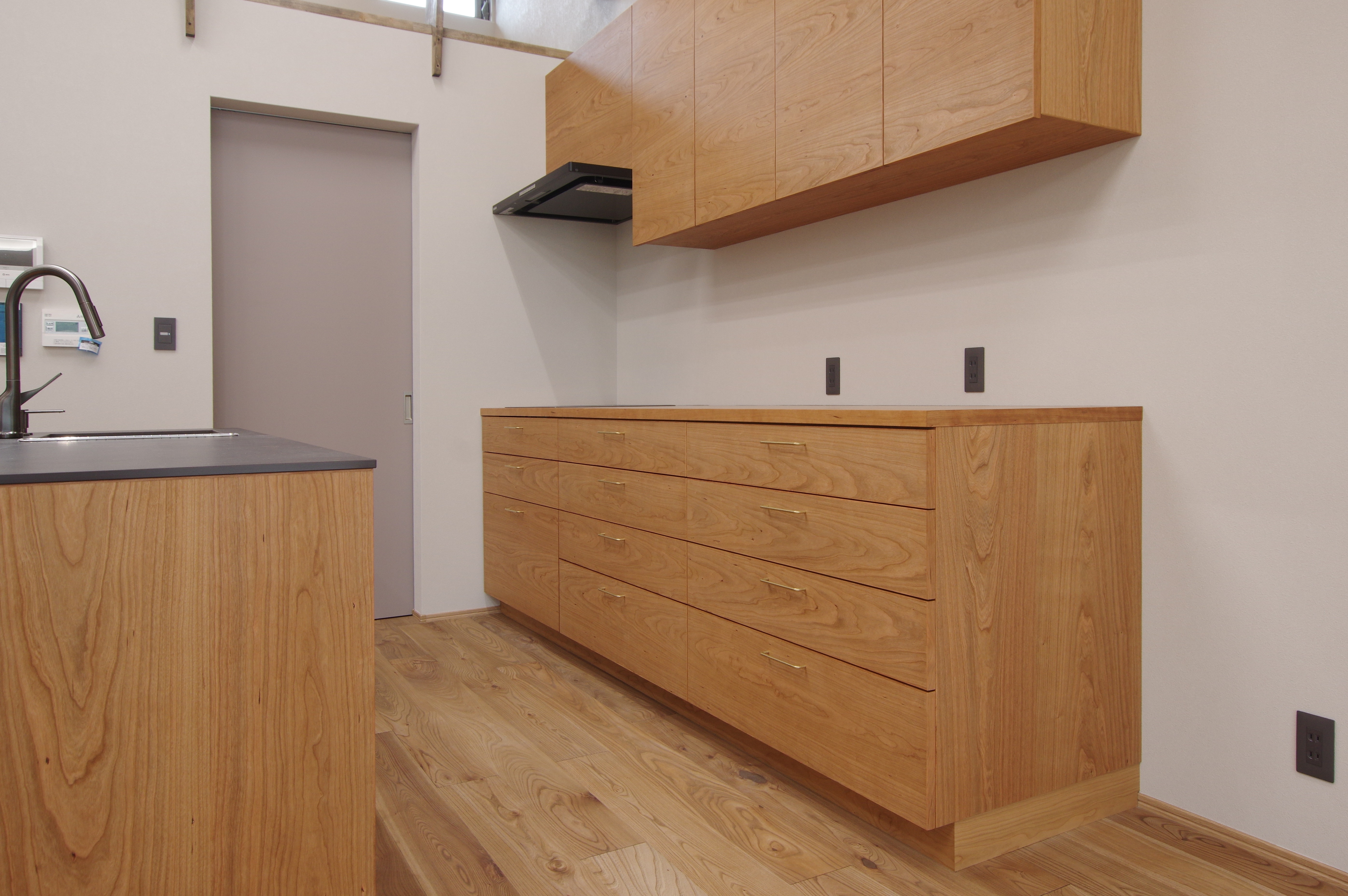 title: HOUSE 250 | Page No,263 | No.8 | sync-furniture | 株式会社 SYNC | 福岡県 家具工房 | オーダーメイドキッチン