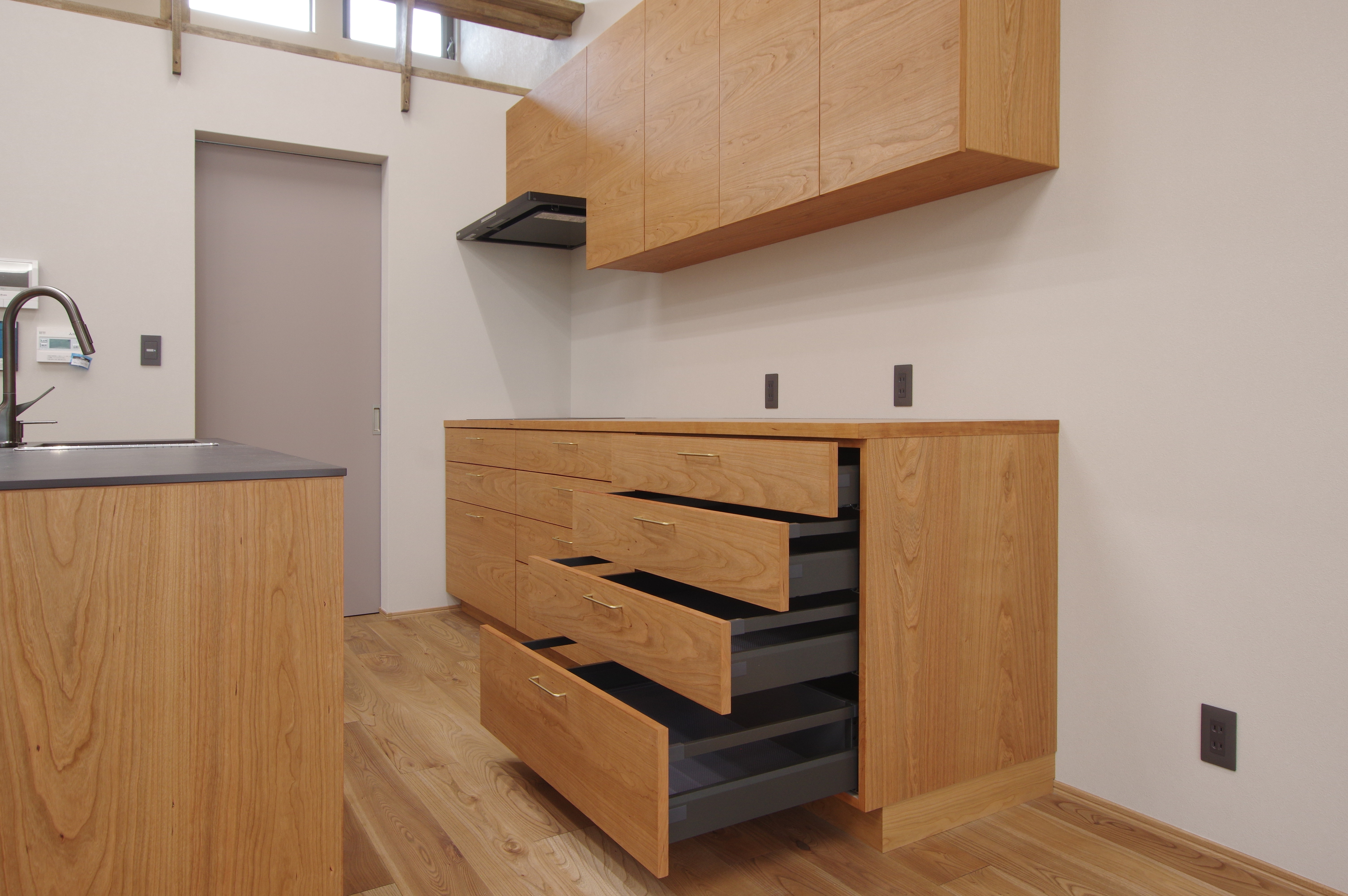 title: HOUSE 250 | Page No,263 | No.9 | sync-furniture | 株式会社 SYNC | 福岡県 家具工房 | オーダーメイドキッチン