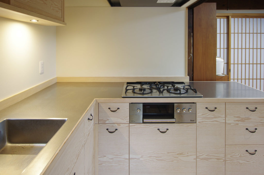 title: HOUSE 252 | Page No,265 | No.10 | sync-furniture | 株式会社 SYNC | 福岡県 家具工房 | オーダーメイドキッチン