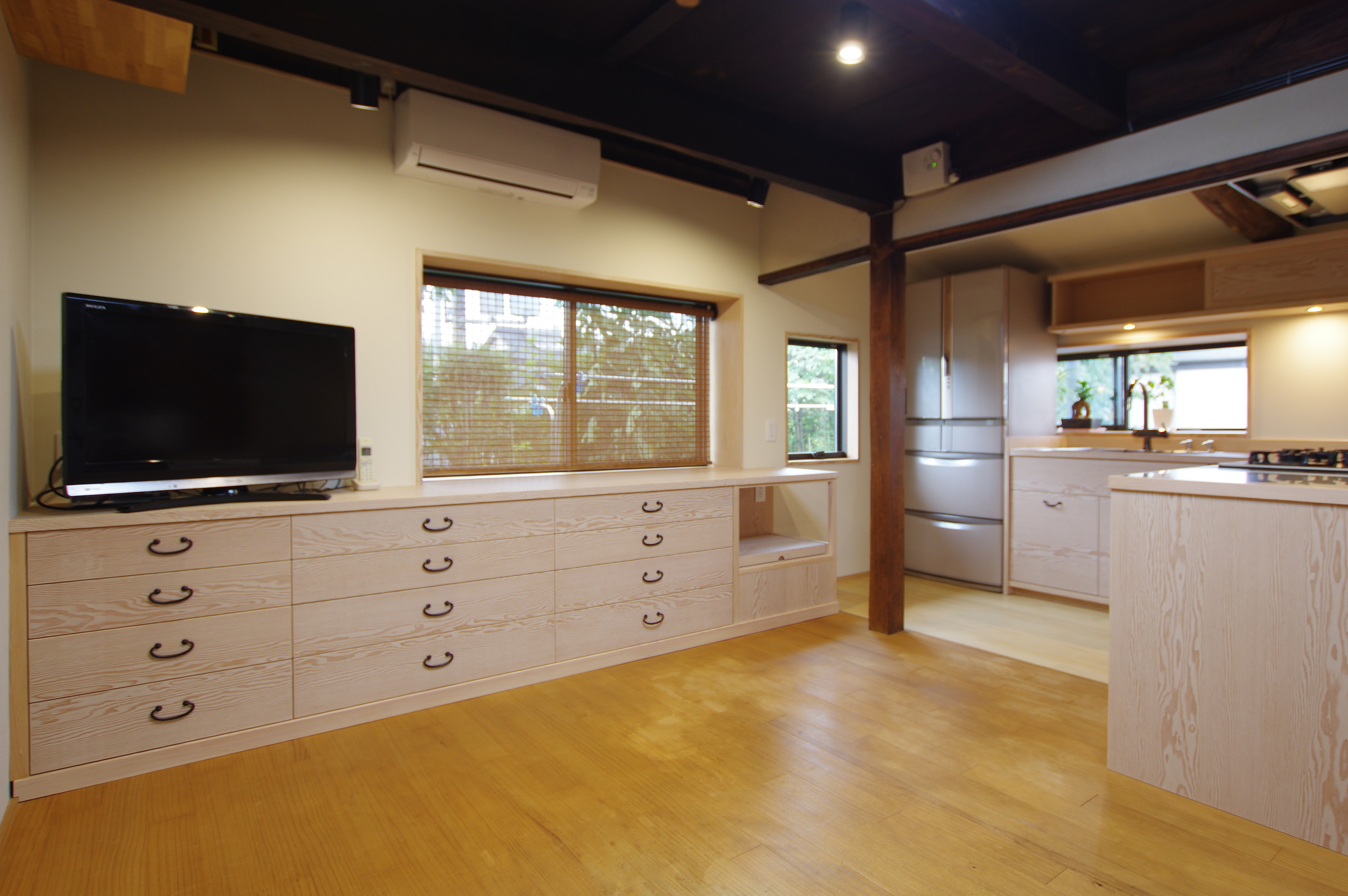 title: HOUSE 252 | Page No,265 | No.1 | sync-furniture | 株式会社 SYNC | 福岡県 家具工房 | オーダーメイドキッチン