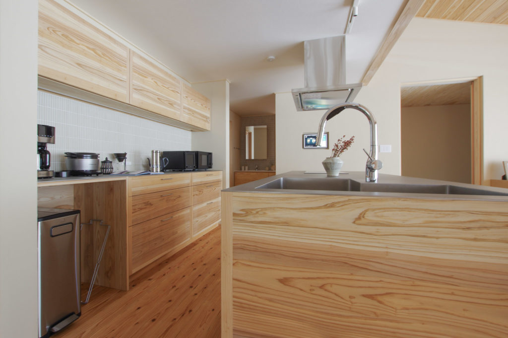 title: HOUSE 255 | Page No,268 | No.4 | sync-furniture | 株式会社 SYNC | 福岡県 家具工房 | オーダーメイドキッチン