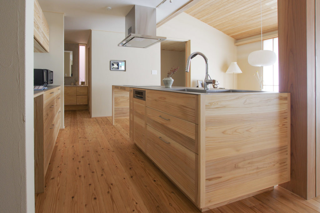 title: HOUSE 255 | Page No,268 | No.5 | sync-furniture | 株式会社 SYNC | 福岡県 家具工房 | オーダーメイドキッチン