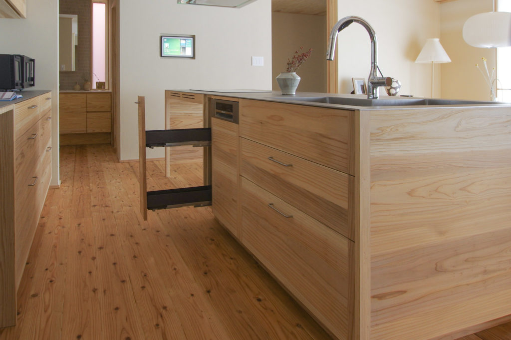 title: HOUSE 255 | Page No,268 | No.7 | sync-furniture | 株式会社 SYNC | 福岡県 家具工房 | オーダーメイドキッチン