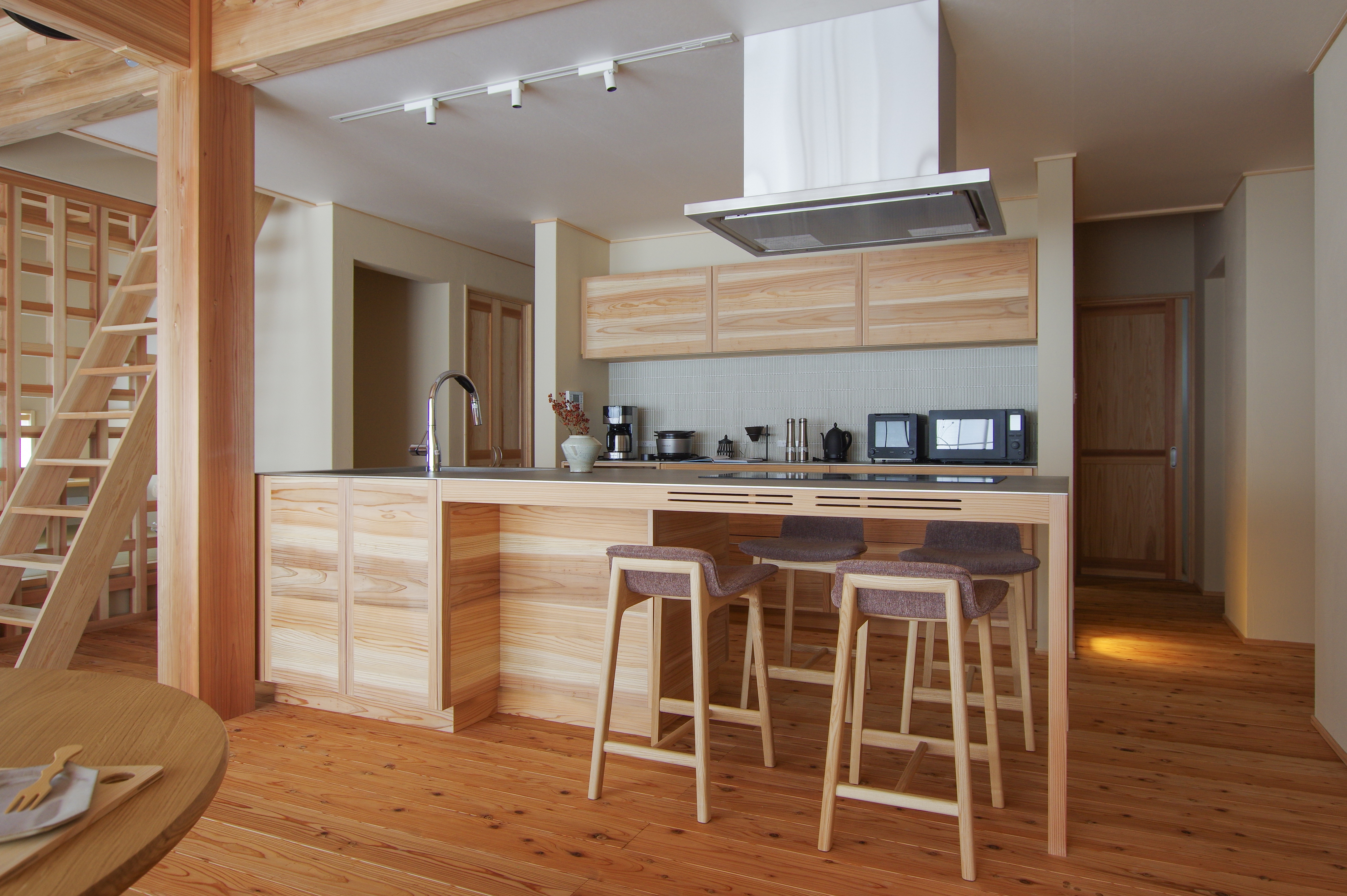 title: HOUSE 255 | Page No,268 | No.1 | sync-furniture | 株式会社 SYNC | 福岡県 家具工房 | オーダーメイドキッチン