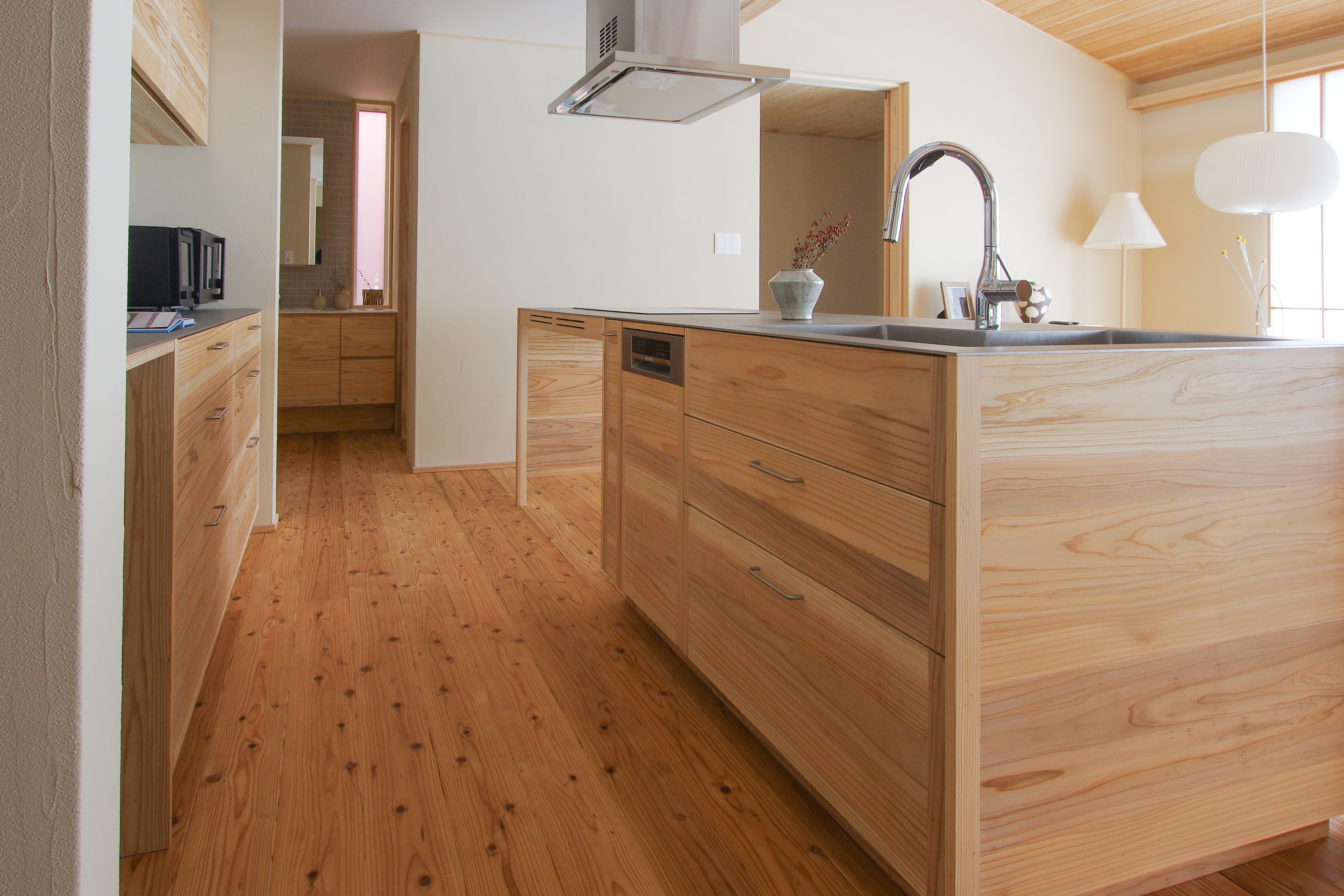 title: HOUSE 255 | Page No,268 | No.5 | sync-furniture | 株式会社 SYNC | 福岡県 家具工房 | オーダーメイドキッチン