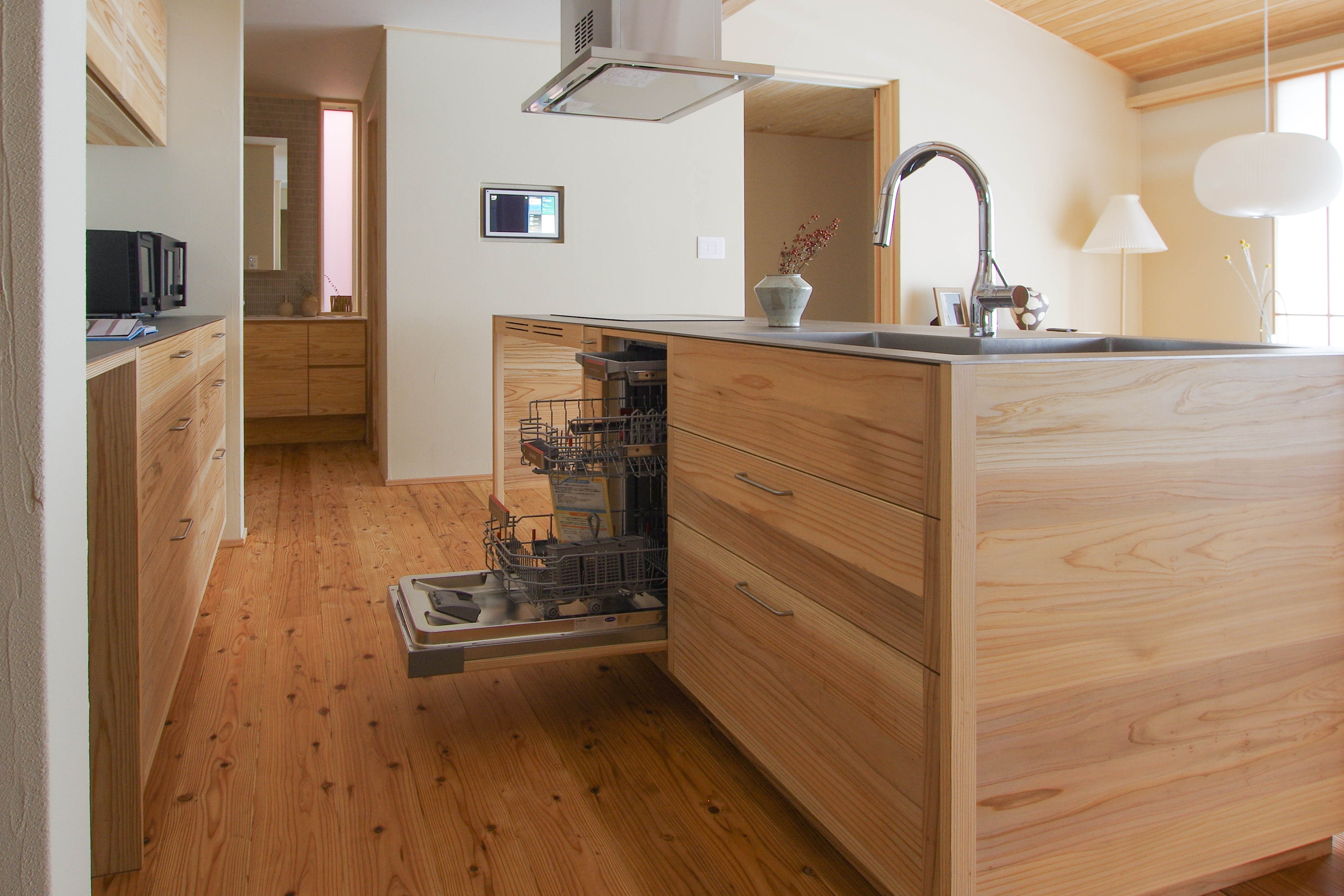 title: HOUSE 255 | Page No,268 | No.6 | sync-furniture | 株式会社 SYNC | 福岡県 家具工房 | オーダーメイドキッチン