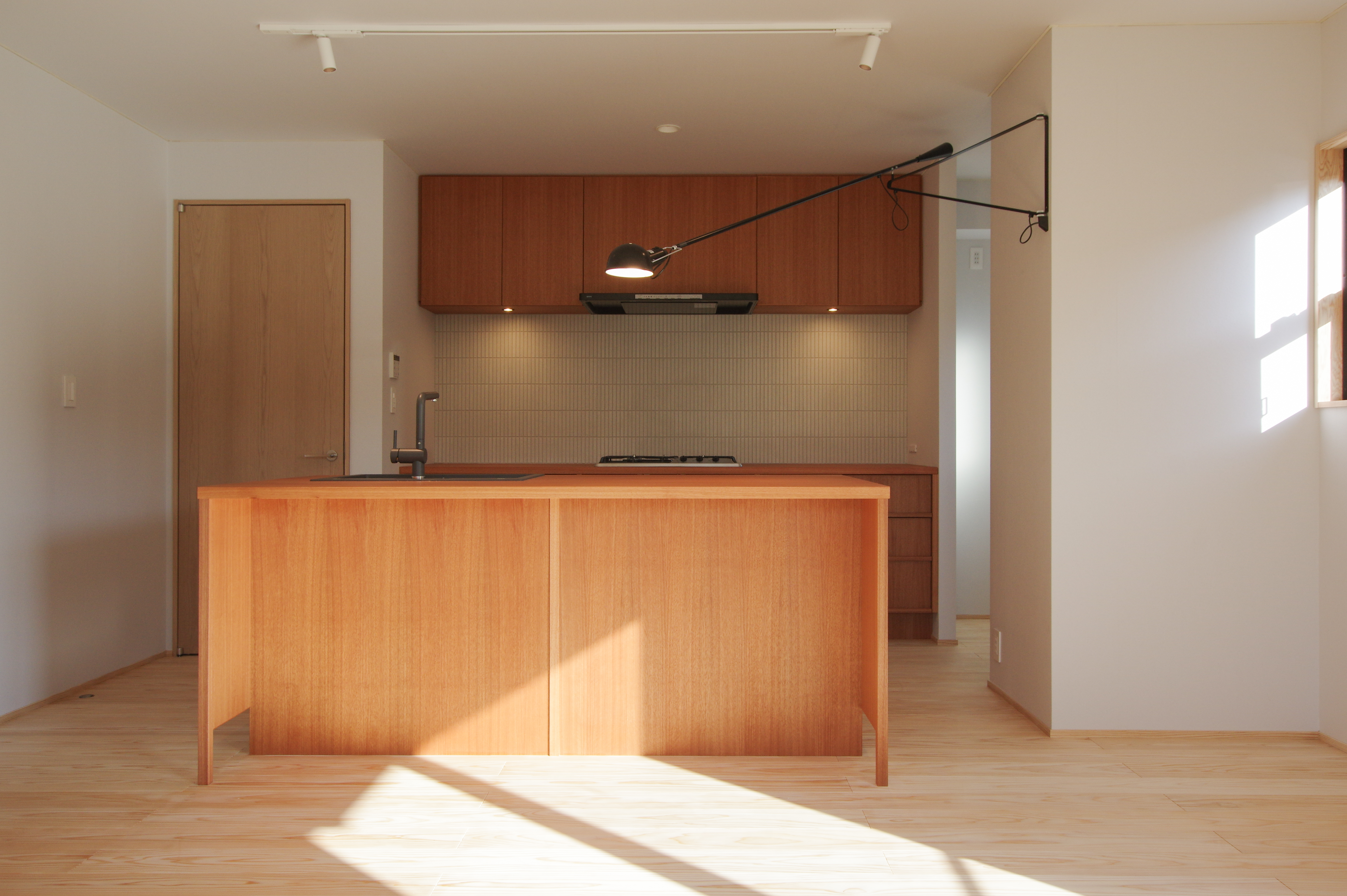 title: HOUSE 256 | Page No,269 | No.1 | sync-furniture | 株式会社 SYNC | 福岡県 家具工房 | オーダーメイドキッチン