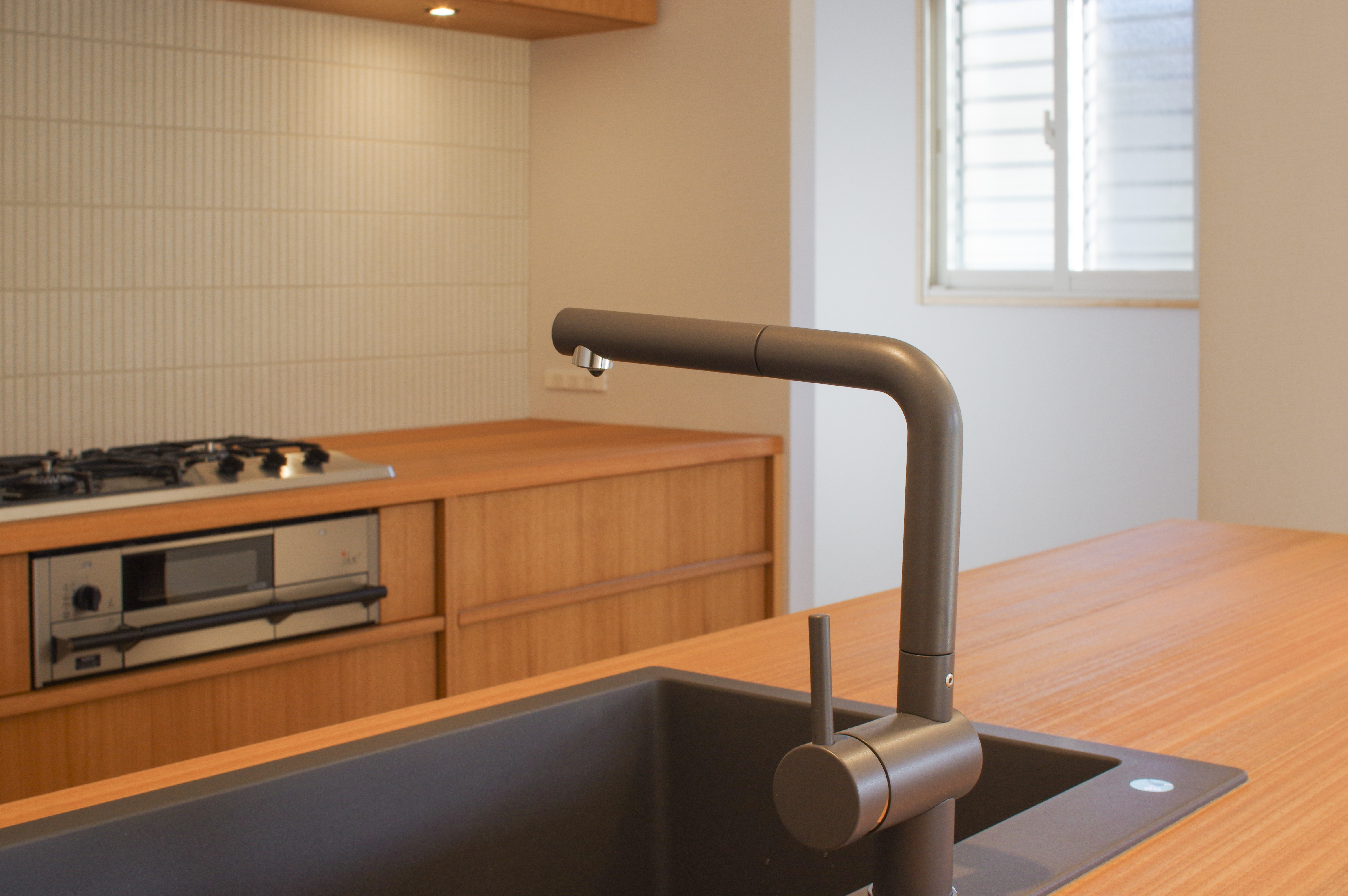 title: HOUSE 256 | Page No,269 | No.6 | sync-furniture | 株式会社 SYNC | 福岡県 家具工房 | オーダーメイドキッチン