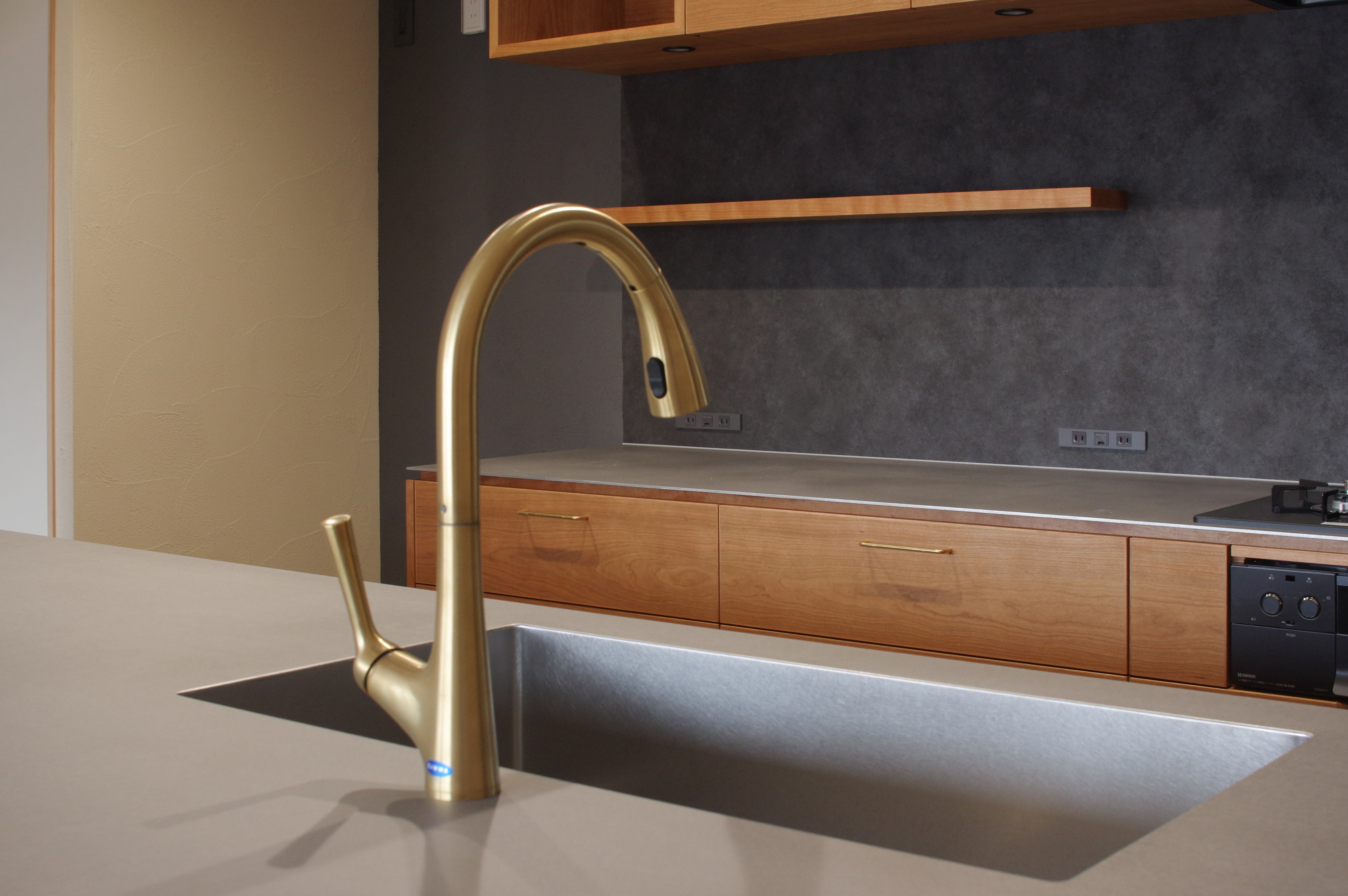 title: HOUSE 257 | Page No,270 | No.7 | sync-furniture | 株式会社 SYNC | 福岡県 家具工房 | オーダーメイドキッチン