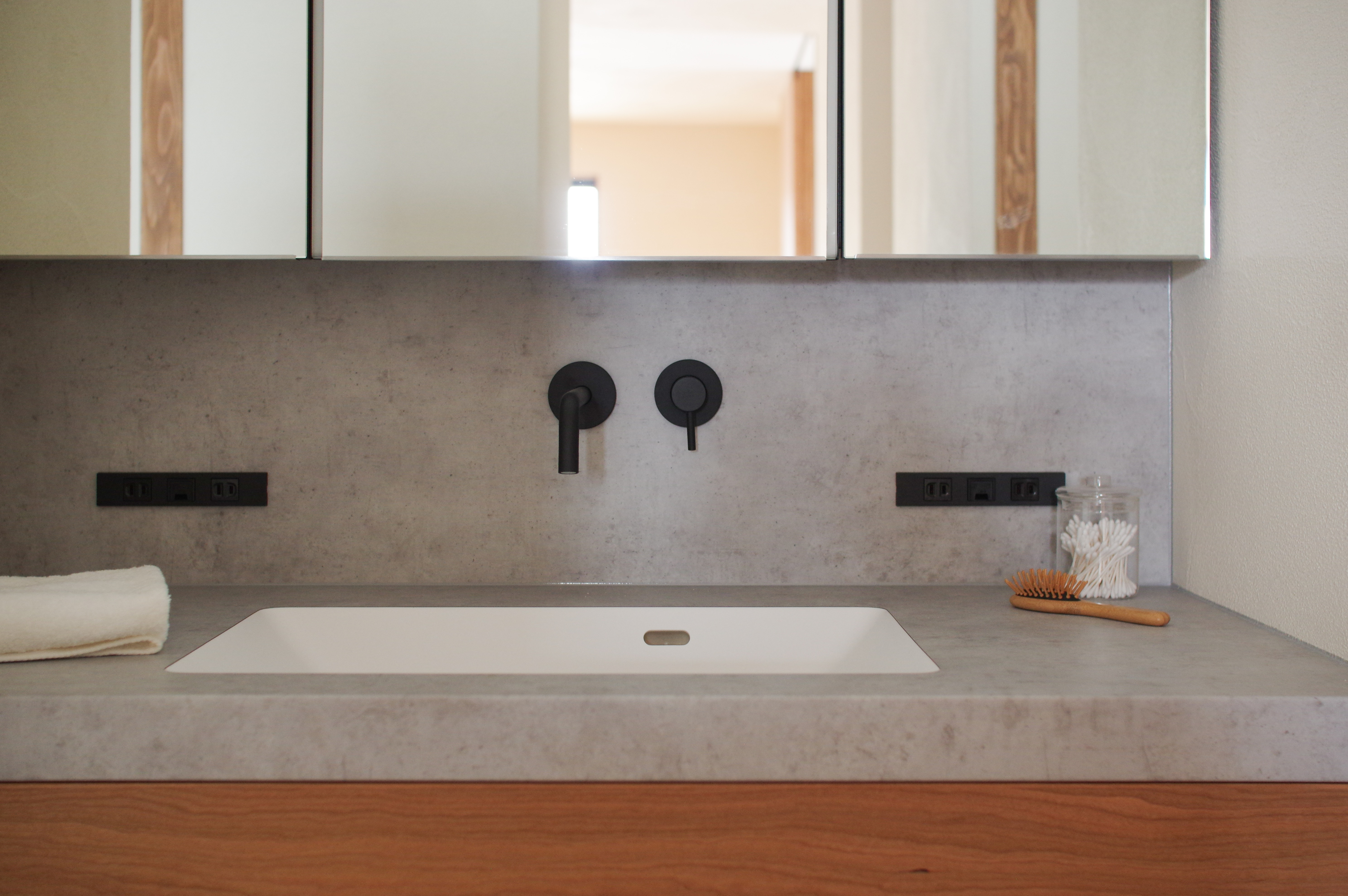 title: HOUSE 257 | Page No,270 | No.10 | sync-furniture | 株式会社 SYNC | 福岡県 家具工房 | オーダーメイドキッチン