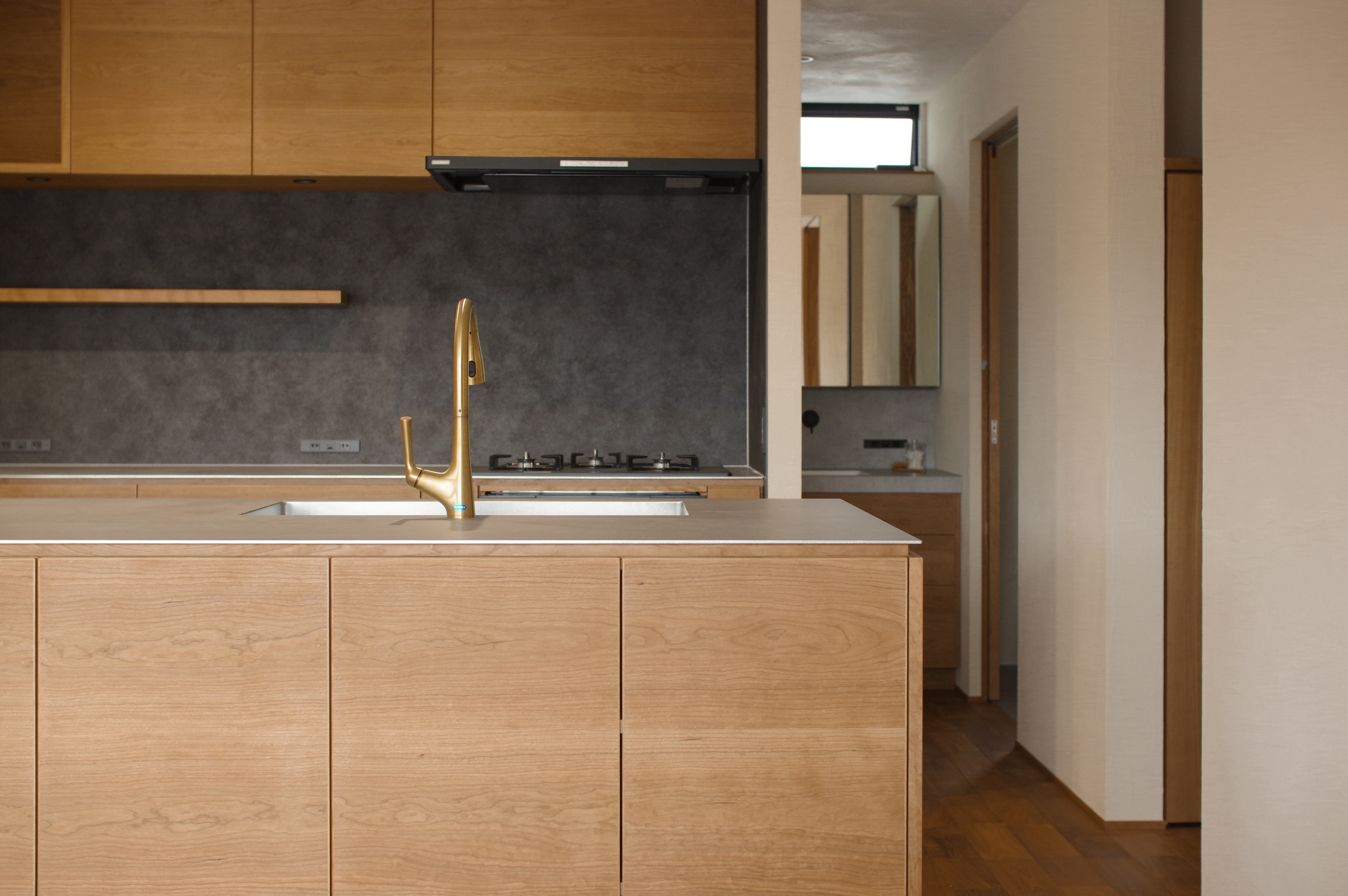 title: HOUSE 257 | Page No,270 | No.6 | sync-furniture | 株式会社 SYNC | 福岡県 家具工房 | オーダーメイドキッチン