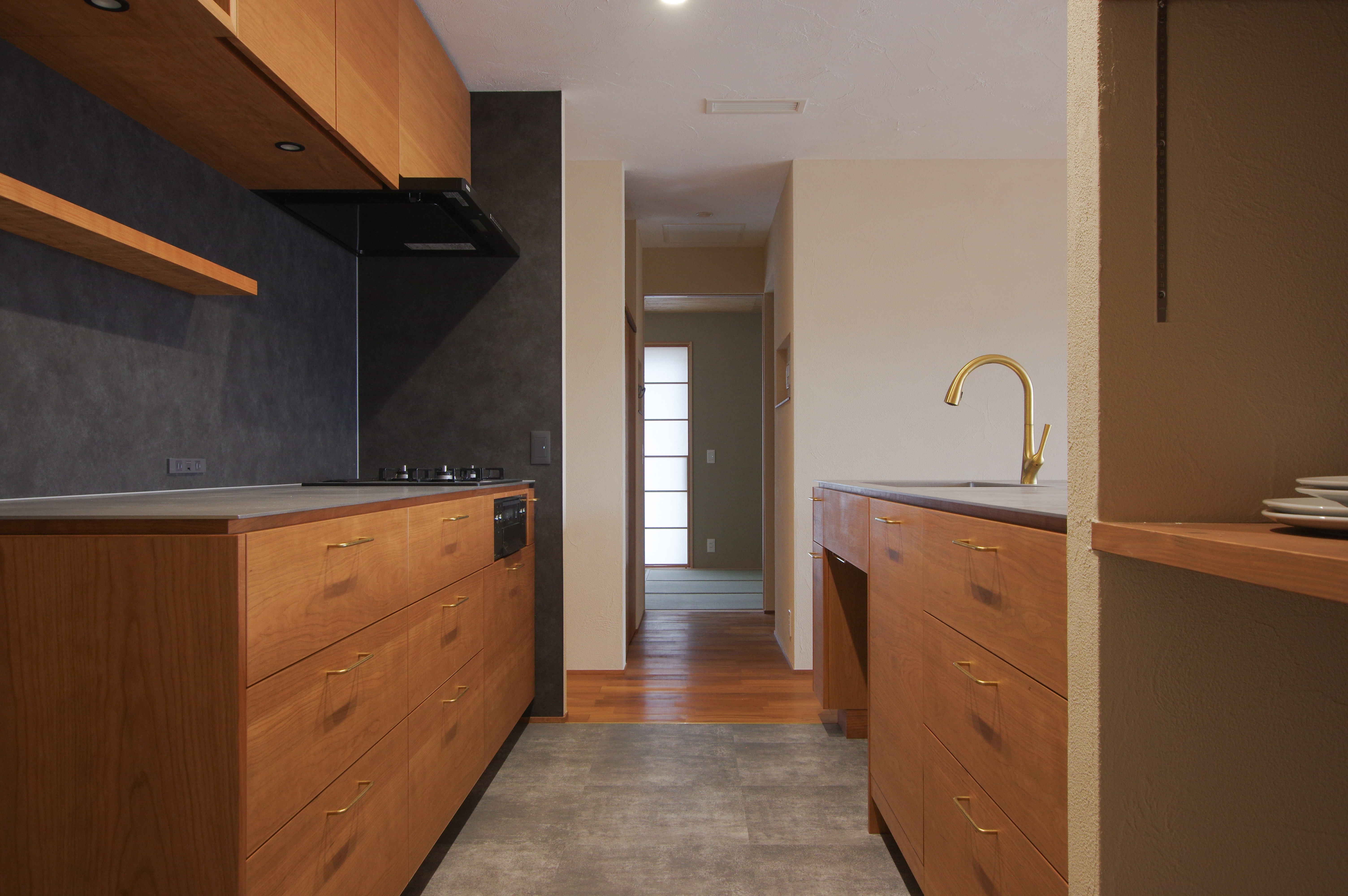 title: HOUSE 257 | Page No,270 | No.3 | sync-furniture | 株式会社 SYNC | 福岡県 家具工房 | オーダーメイドキッチン