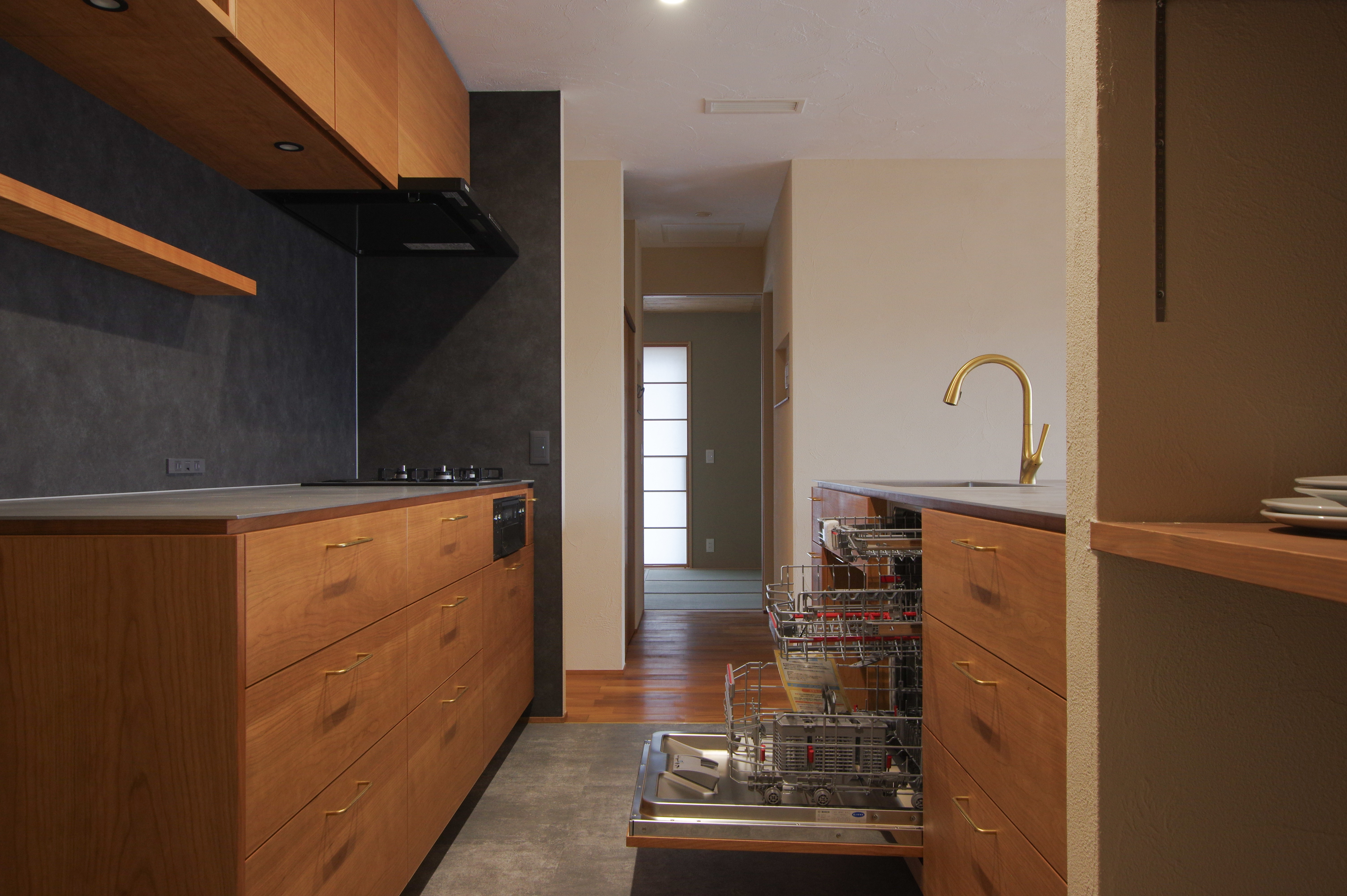 title: HOUSE 257 | Page No,270 | No.4 | sync-furniture | 株式会社 SYNC | 福岡県 家具工房 | オーダーメイドキッチン