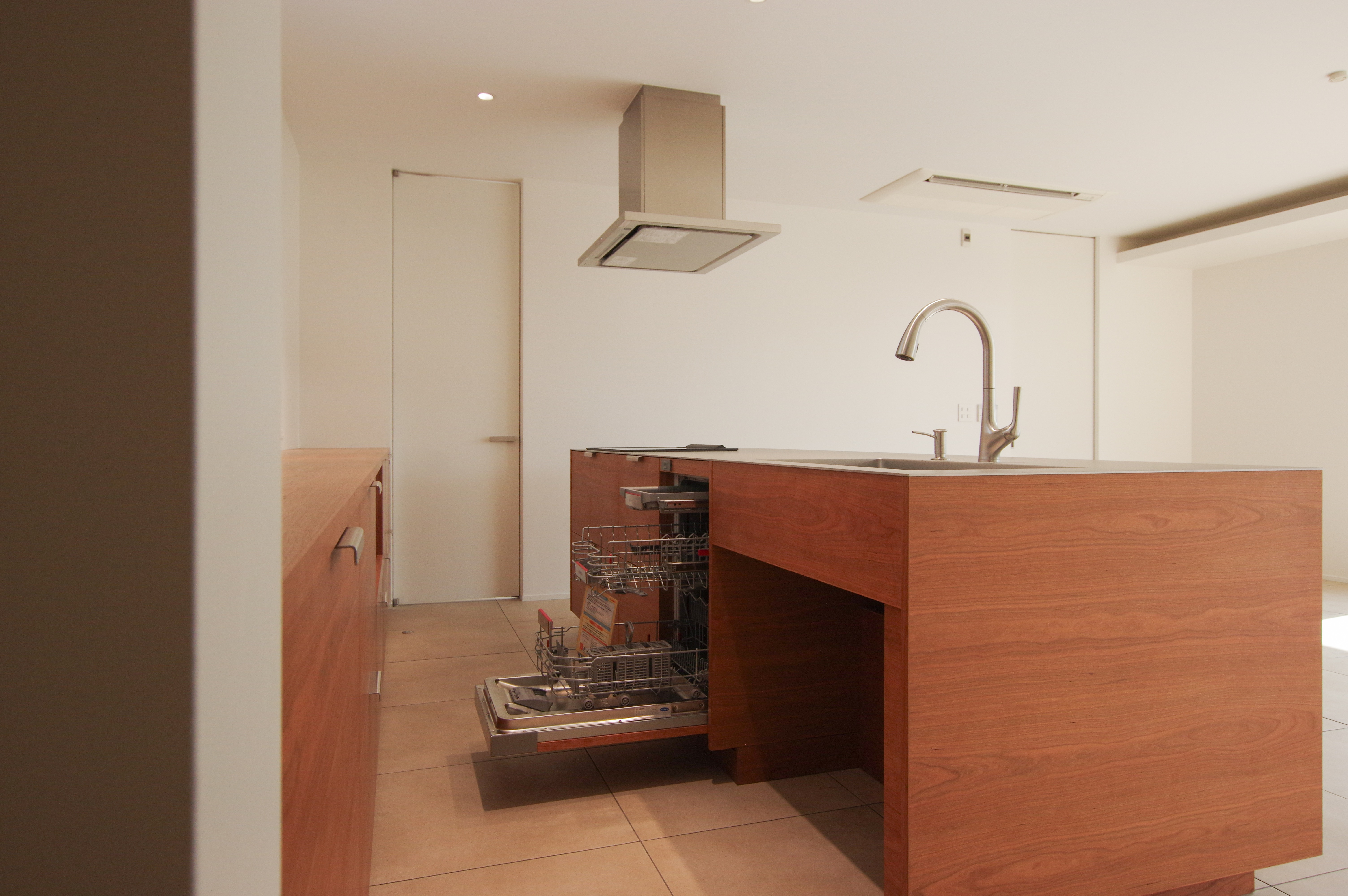 title: HOUSE 258 | Page No,271 | No.5 | sync-furniture | 株式会社 SYNC | 福岡県 家具工房 | オーダーメイドキッチン